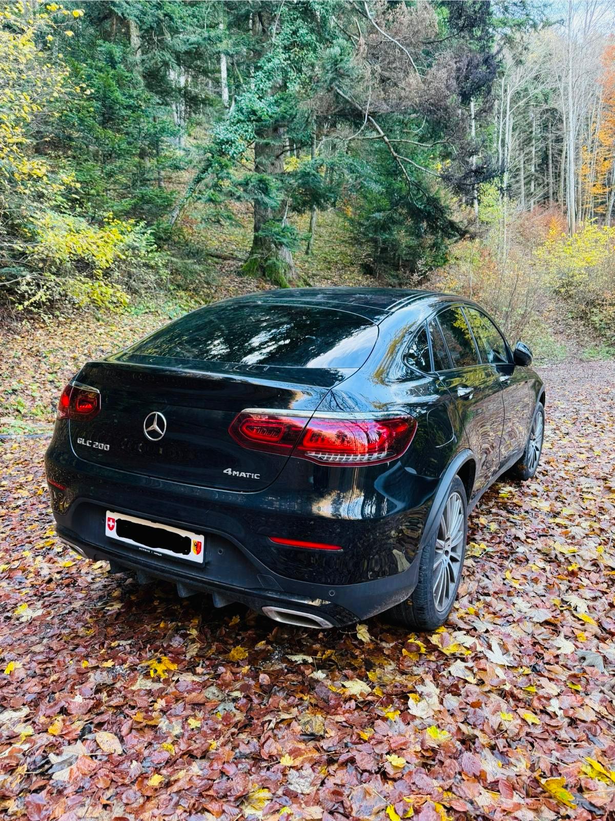 MERCEDES-BENZ GLC Coupé 200 4Matic Night Star 9G-Tronic-image-4