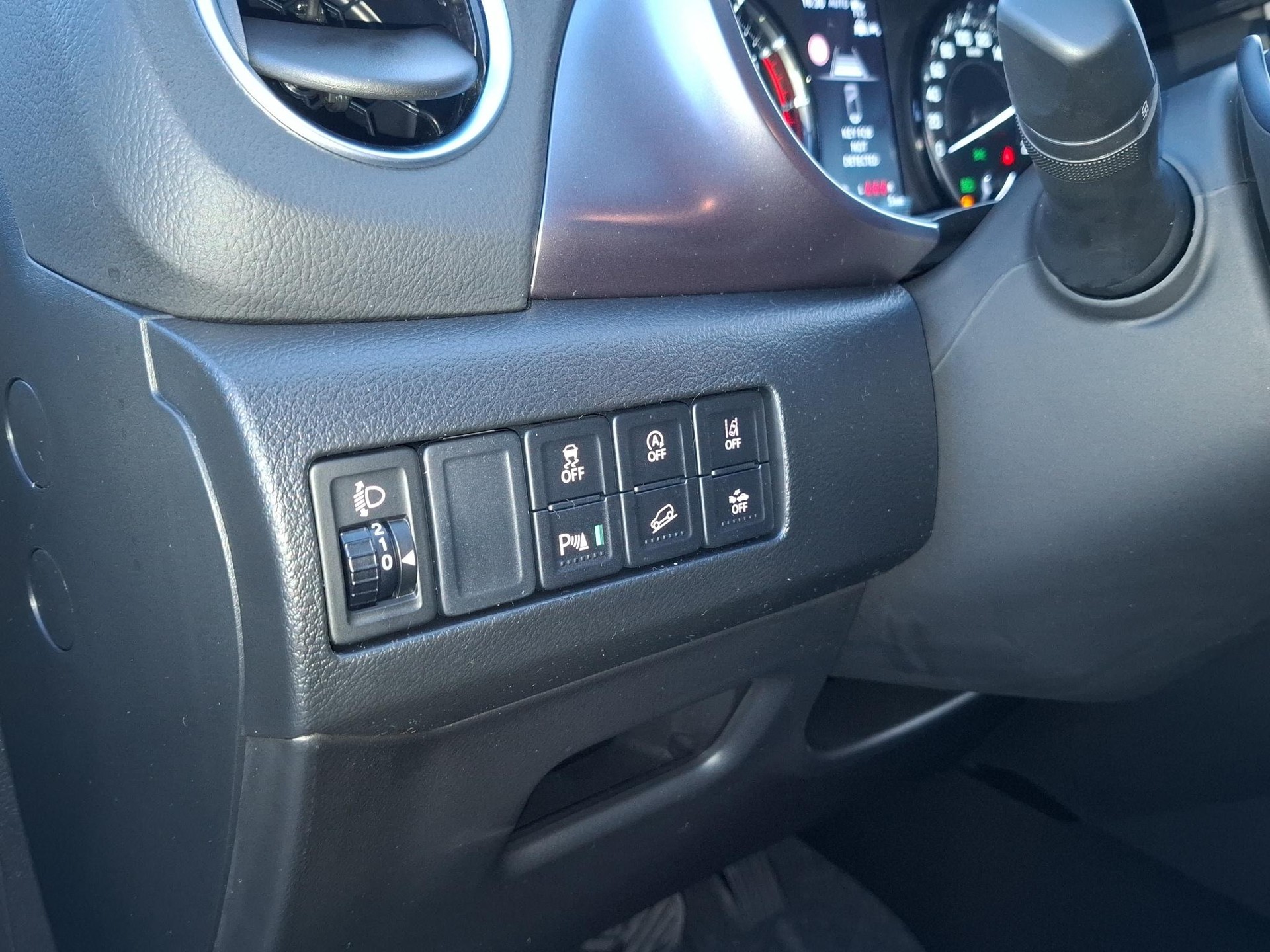 SUZUKI Vitara 1.4 T Compact+ Hybrid 4x4-image-11