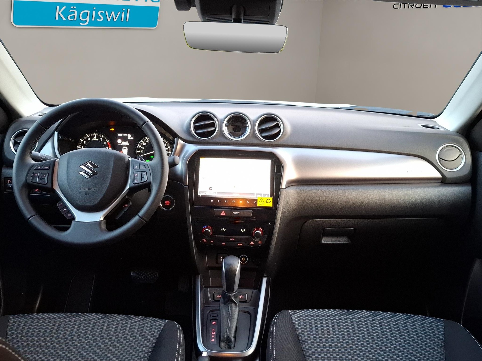 SUZUKI Vitara 1.4 T Compact+ Hybrid 4x4-image-8