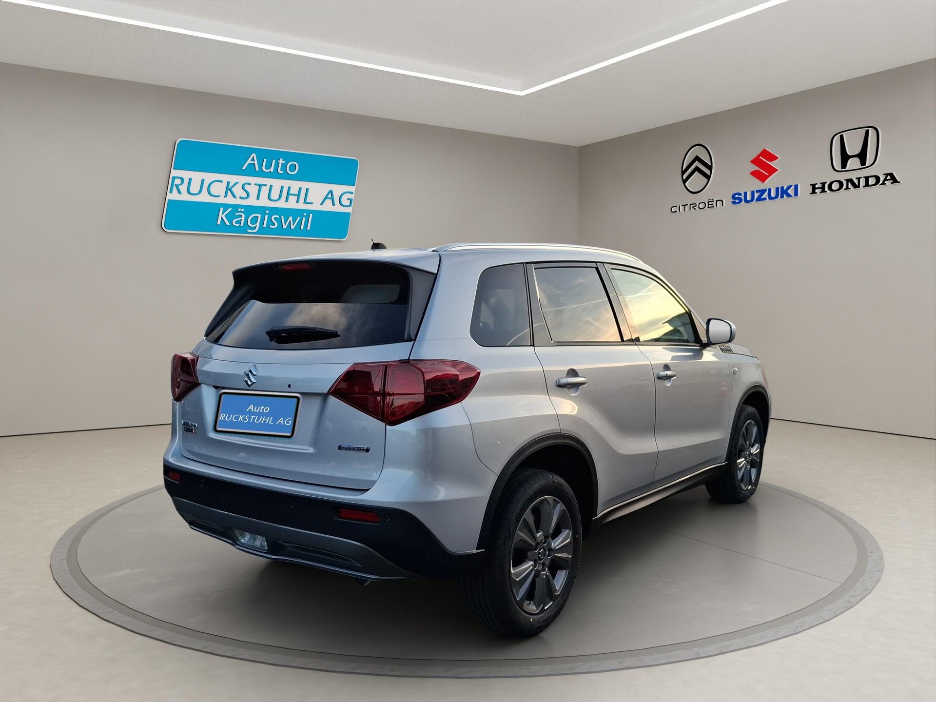SUZUKI Vitara 1.4 T Compact+ Hybrid 4x4-image-2