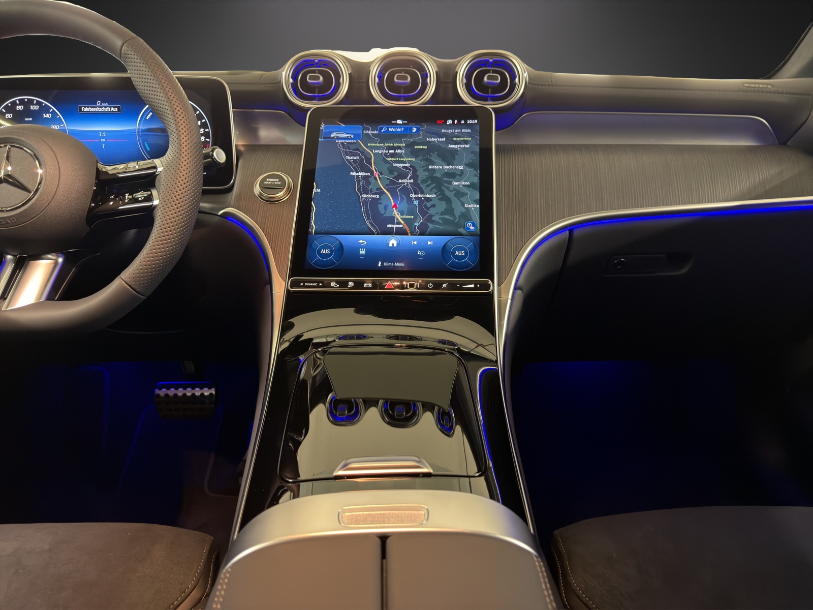 MERCEDES-BENZ GLC 300 e 4Matic 9G-Tronic-image-9