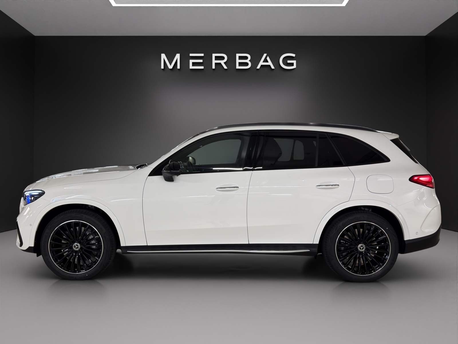 MERCEDES-BENZ GLC 300 e 4Matic 9G-Tronic-image-3