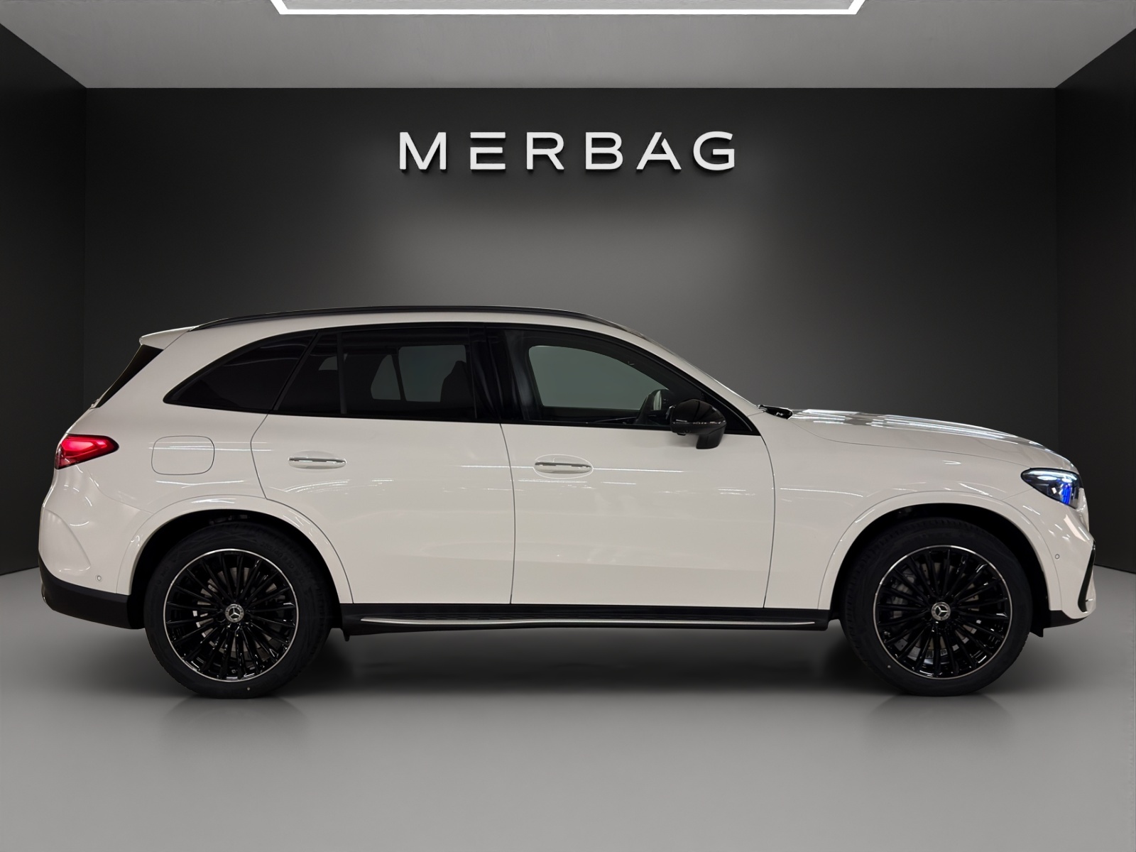 MERCEDES-BENZ GLC 300 e 4Matic 9G-Tronic-image-7