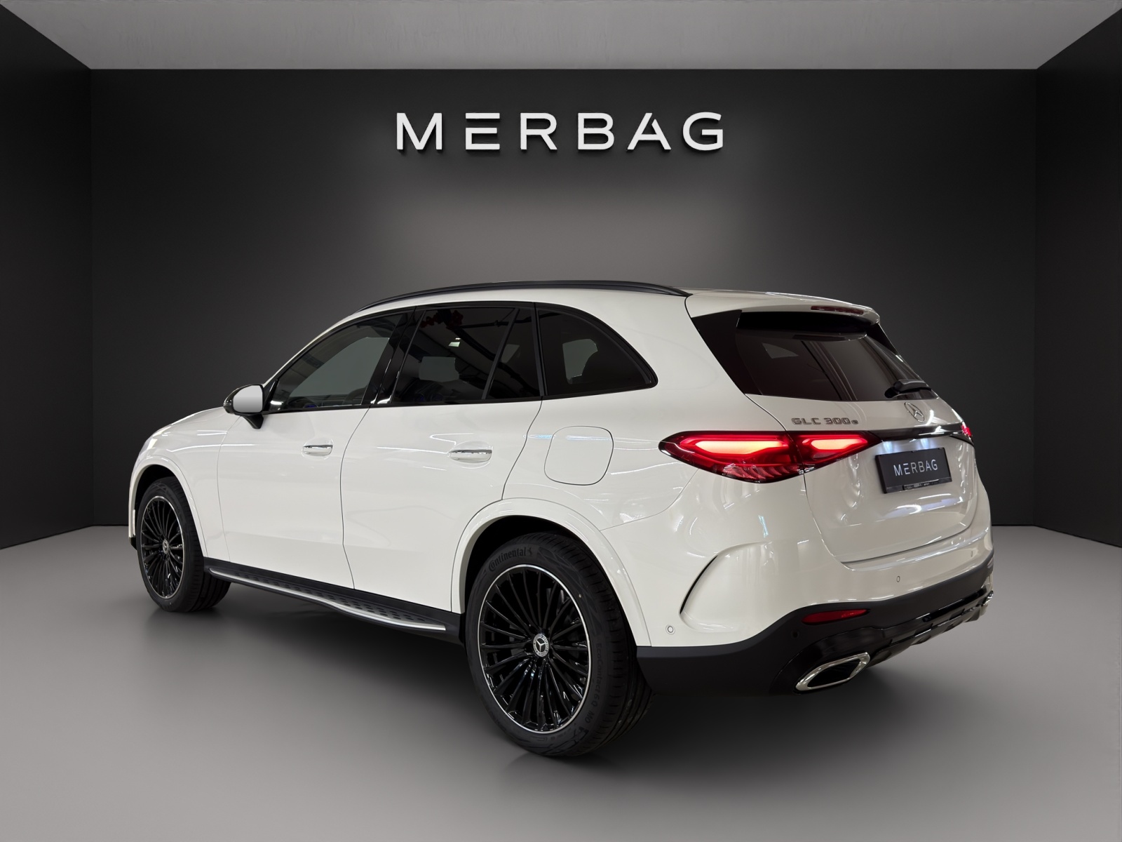 MERCEDES-BENZ GLC 300 e 4Matic 9G-Tronic-image-4