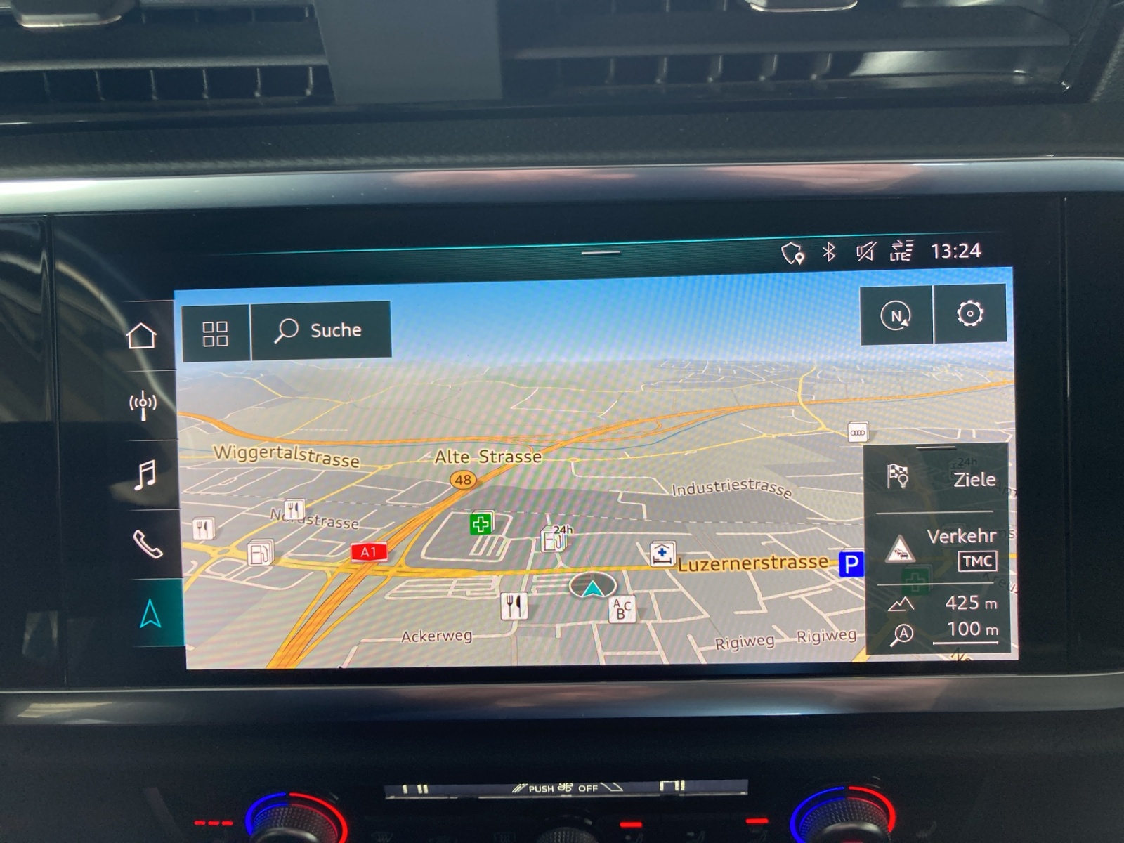 AUDI Q3 40 TDI S line Attraction quattro S-tronic-image-13