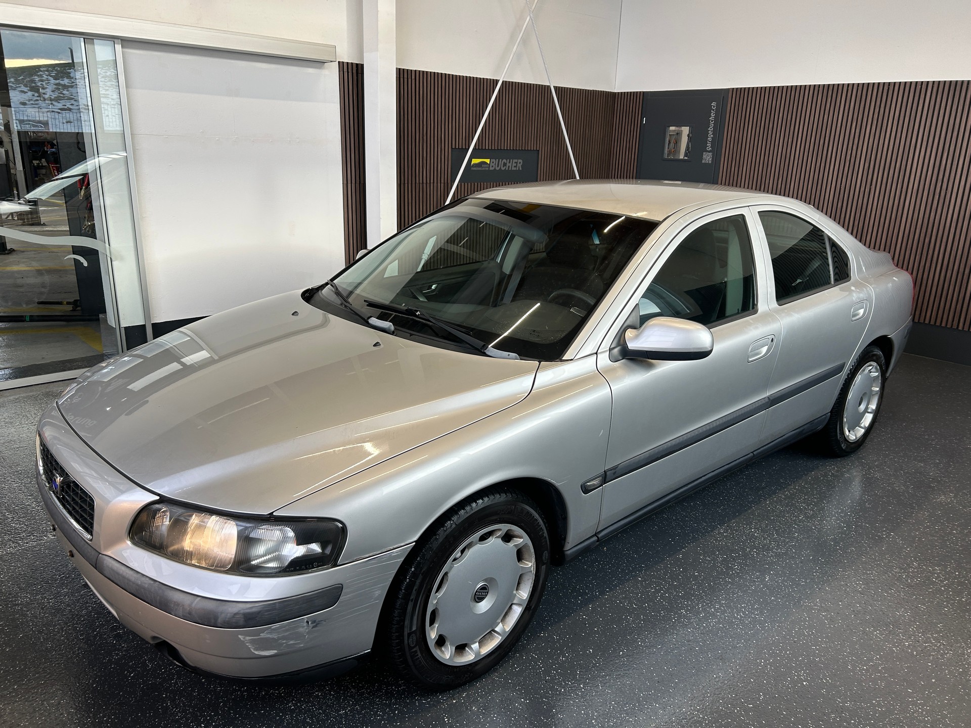 VOLVO S60 2.4T