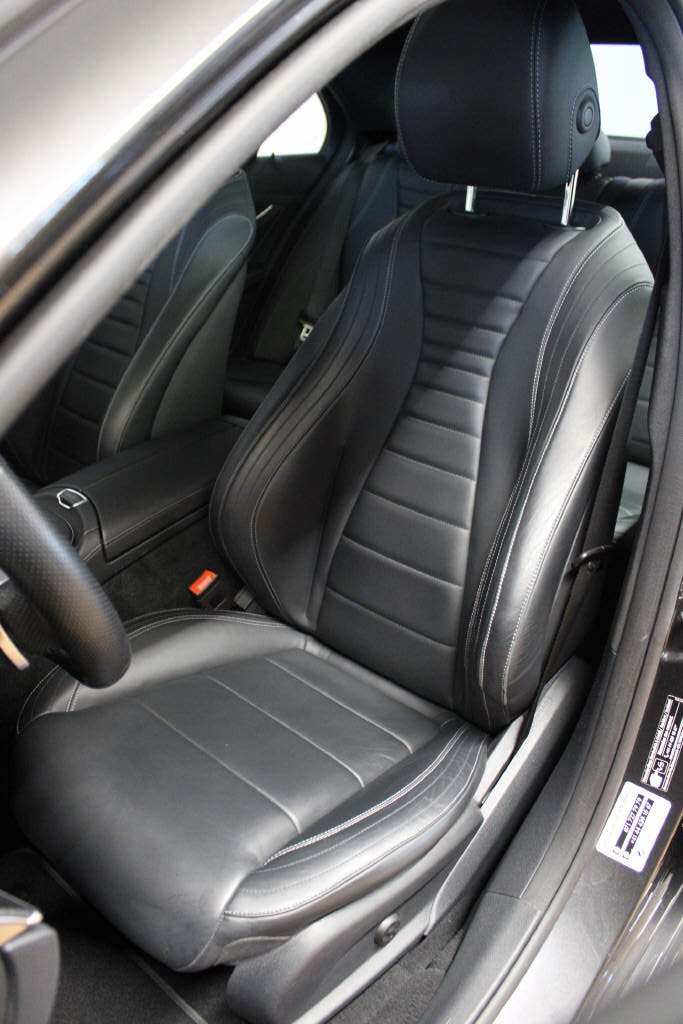 MERCEDES-BENZ E 450 4Matic AMG Line-image-5