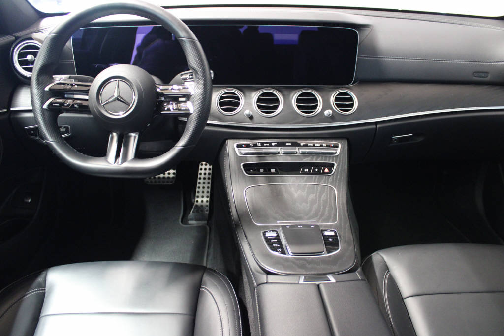 MERCEDES-BENZ E 450 4Matic AMG Line-image-7