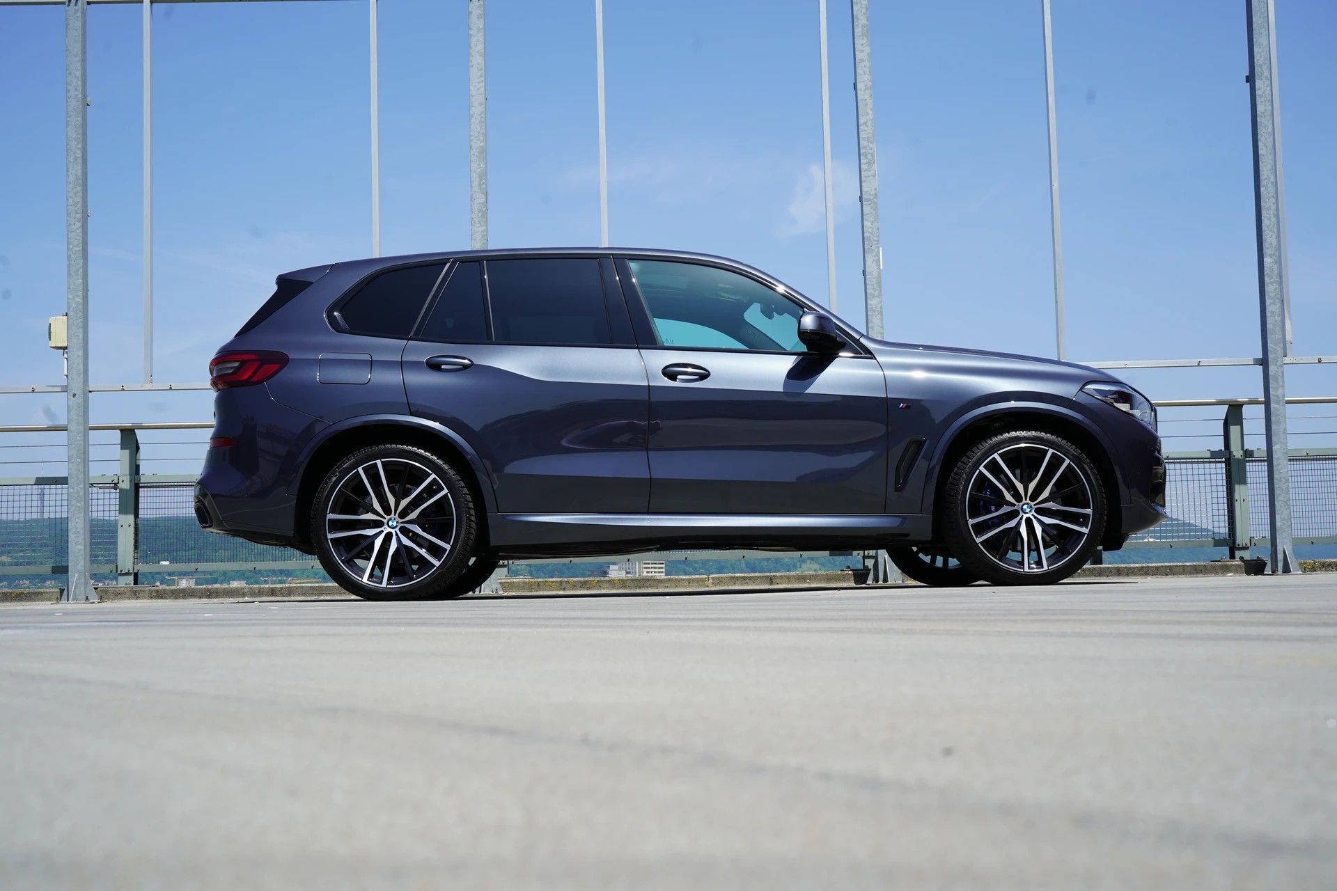 BMW X5 XDRIVE M50d STEPTRONIC PLUS BLACK l 400 PS-image-2