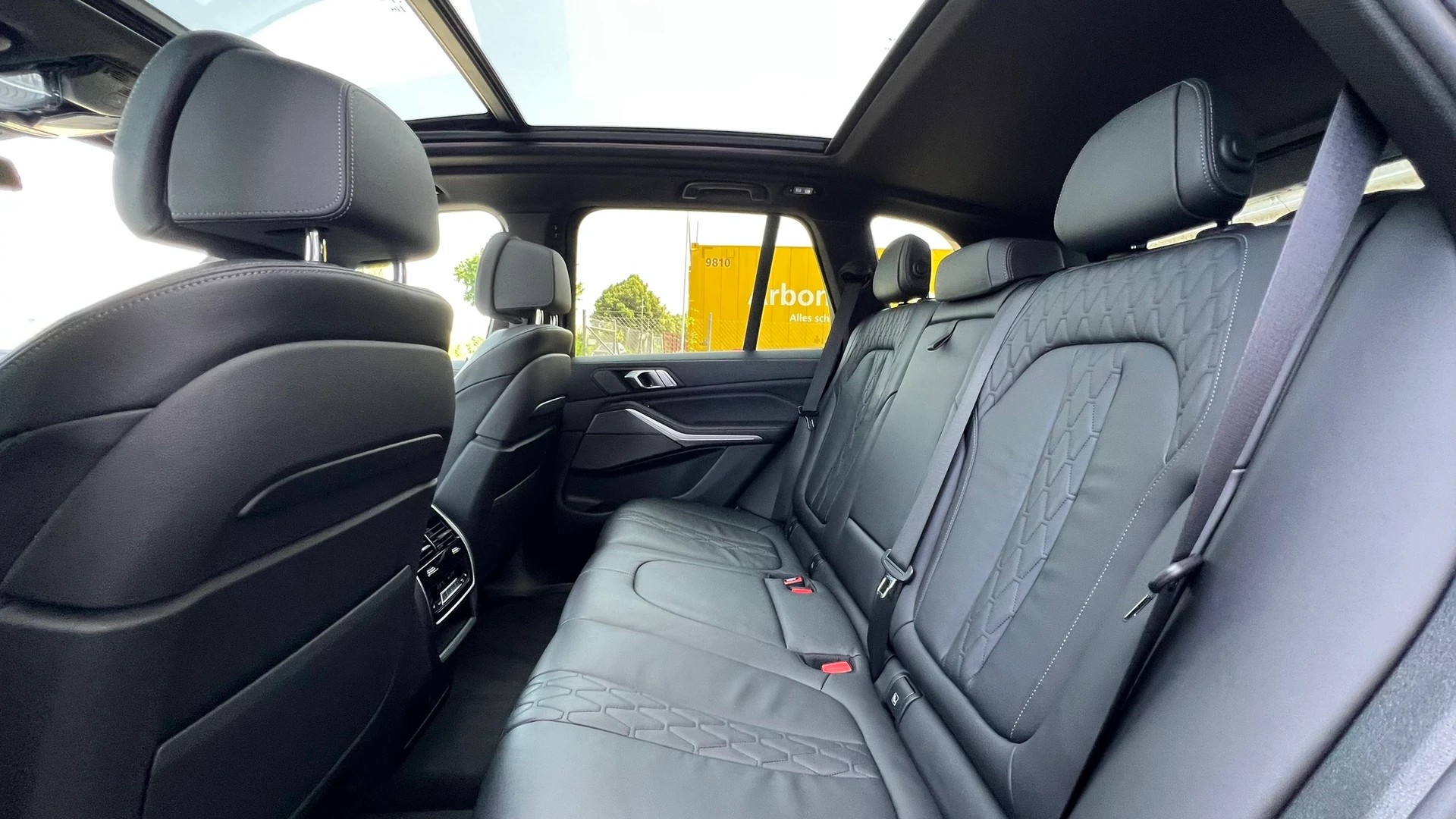 BMW X5 XDRIVE M50d STEPTRONIC PLUS BLACK l 400 PS-image-24