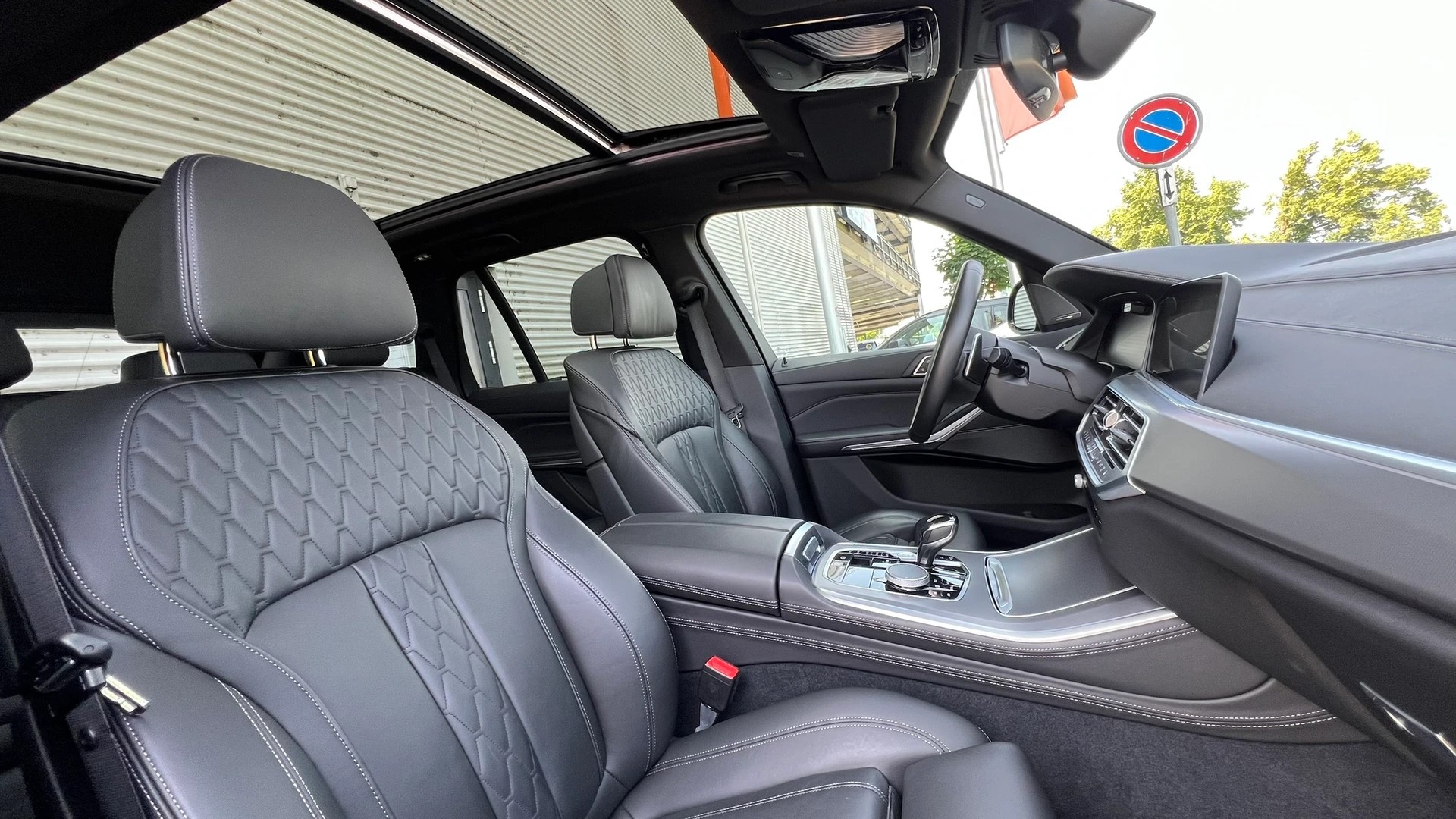 BMW X5 XDRIVE M50d STEPTRONIC PLUS BLACK l 400 PS-image-20