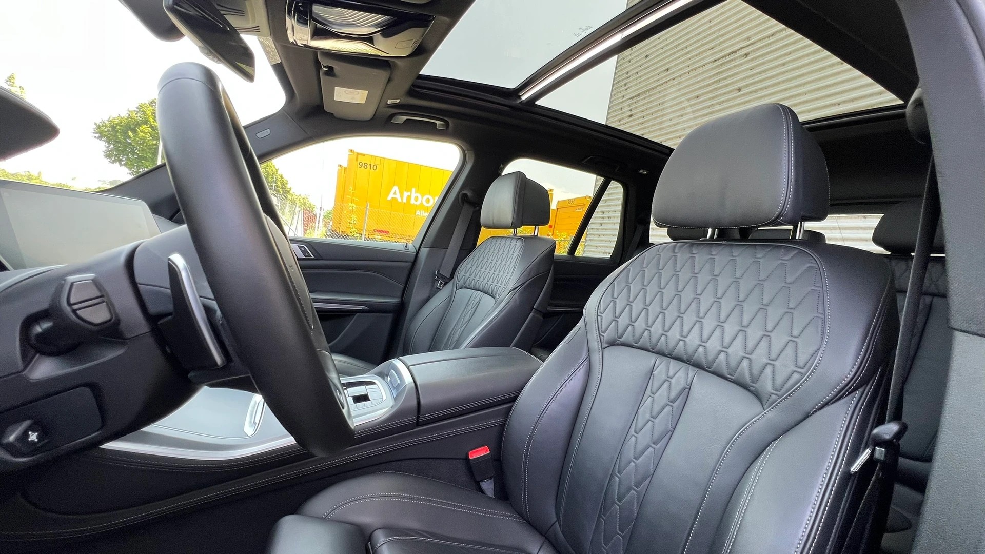 BMW X5 XDRIVE M50d STEPTRONIC PLUS BLACK l 400 PS-image-21