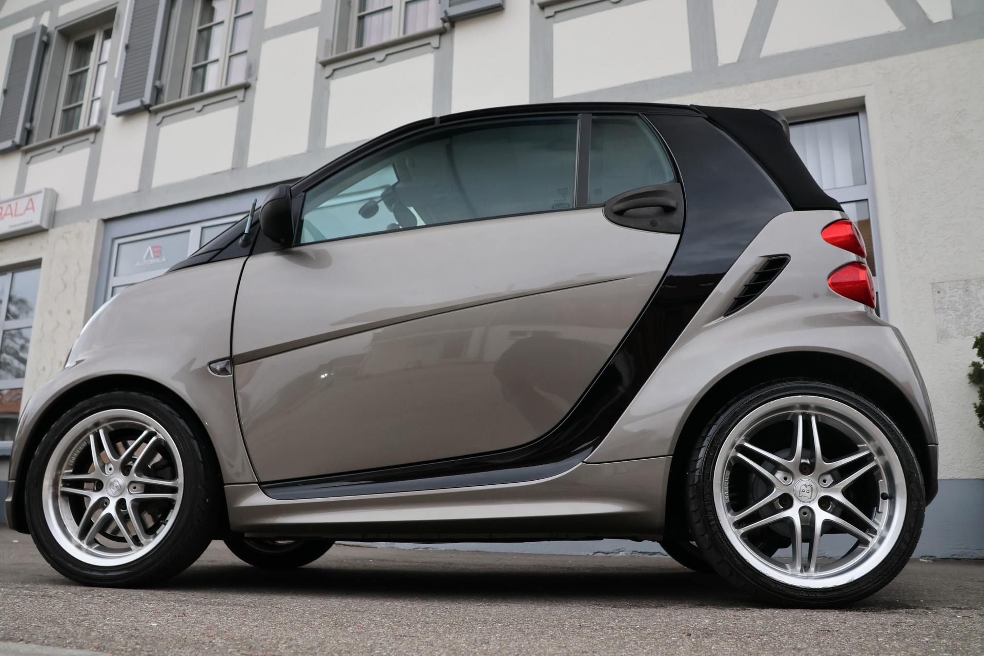 SMART fortwo Brabus Xclusive softouch (CH)-image-1