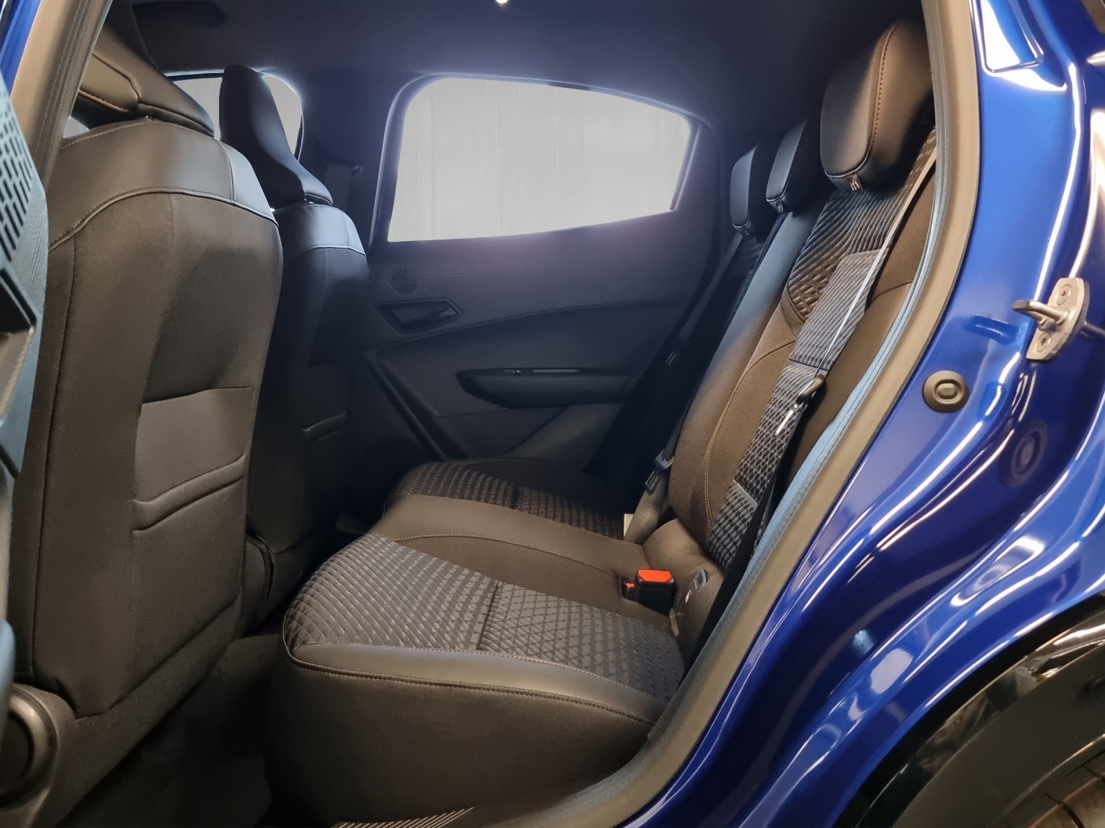 RENAULT Clio 1.8 E-Tech techno-image-7