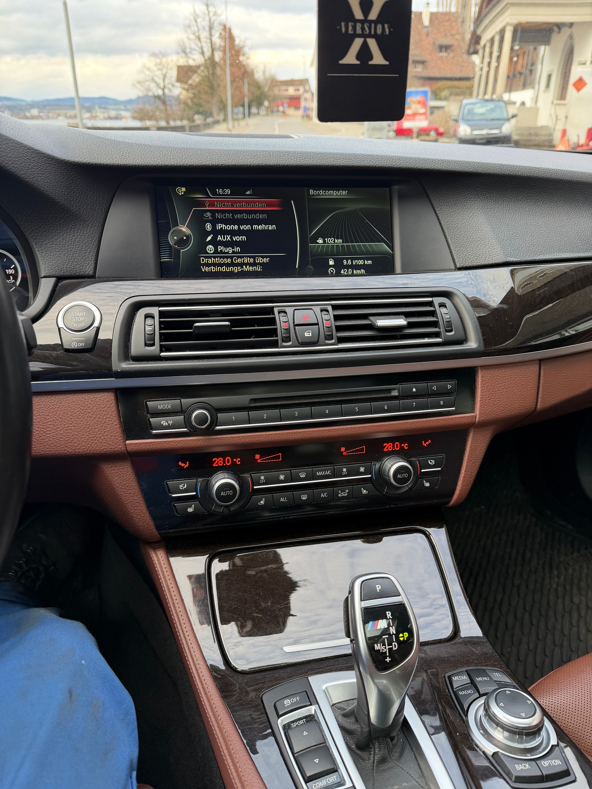 BMW M550d xDrive Touring Steptronic-image-2