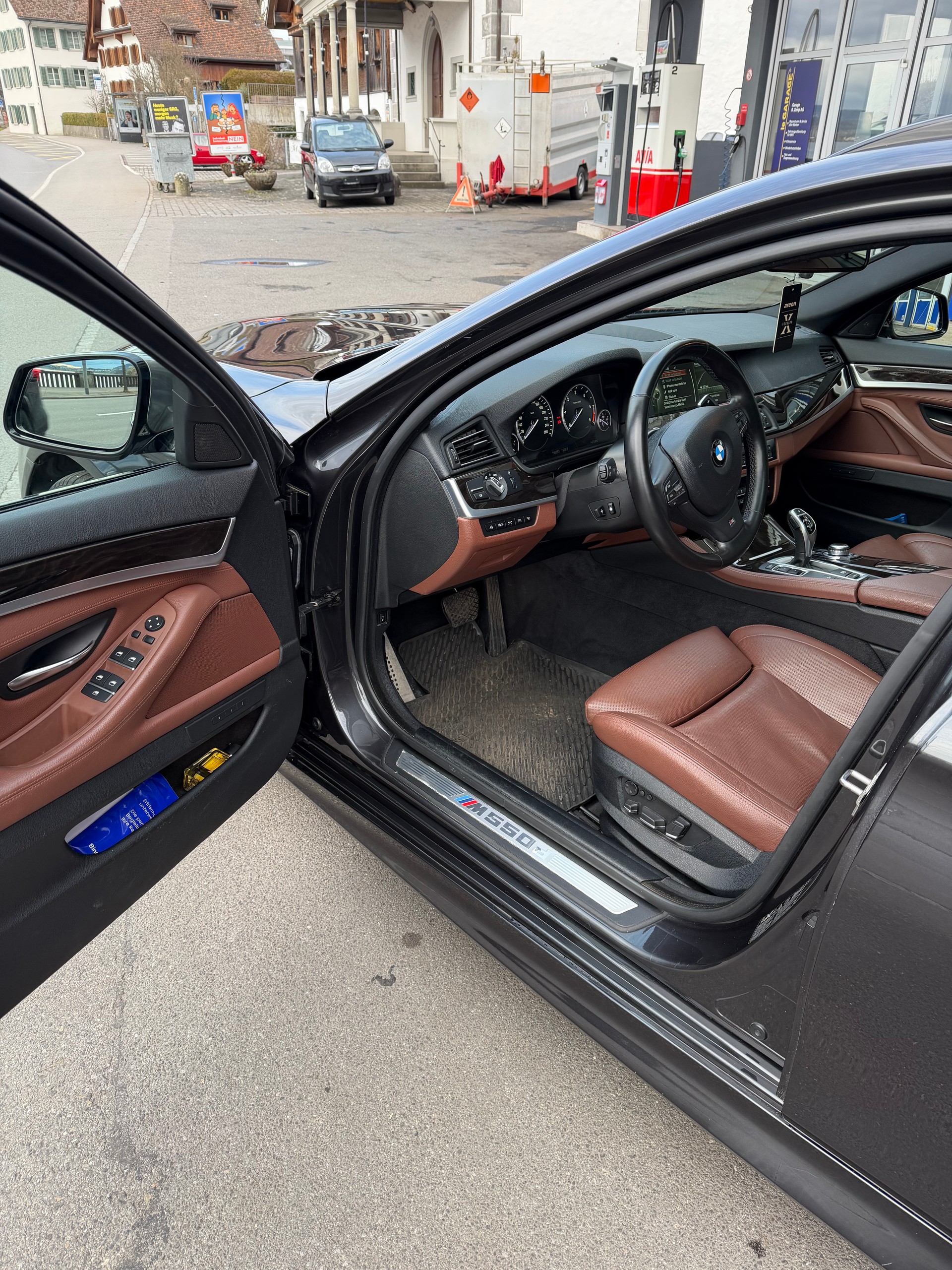 BMW M550d xDrive Touring Steptronic-image-4