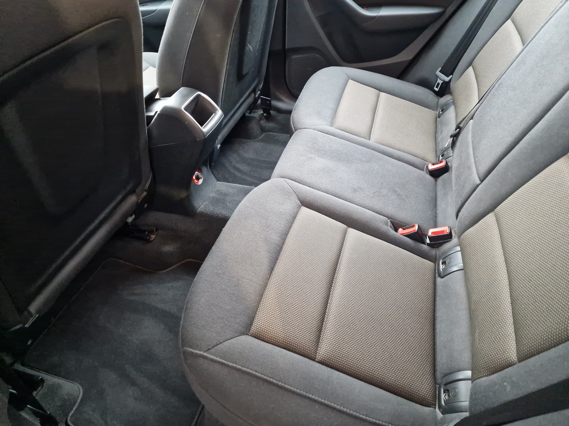 AUDI Q3 1.4 TFSI ultra-image-8