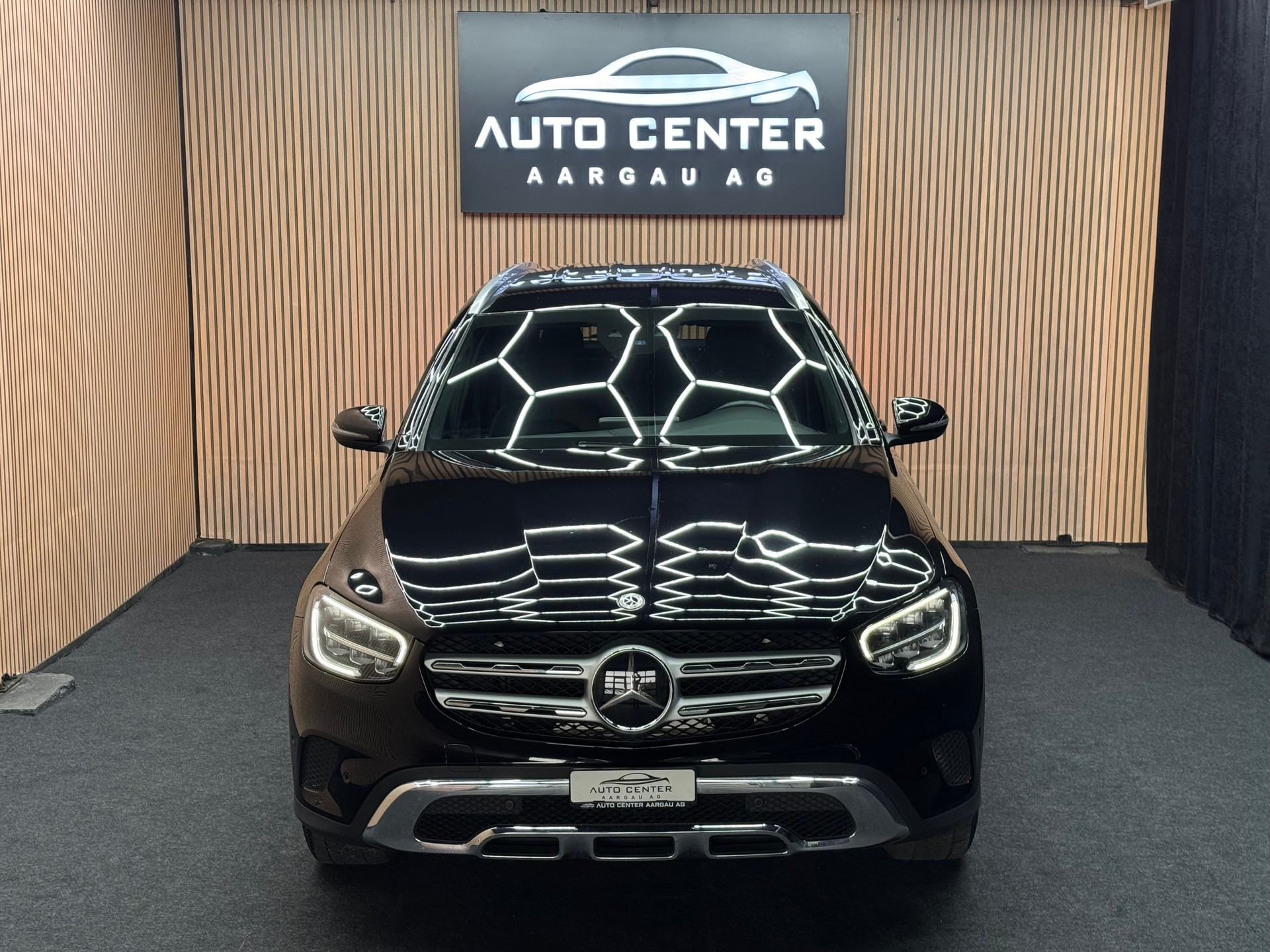 MERCEDES-BENZ GLC 220 d 4m | 1 Jahr Garantie | Facelift | *ab CHF 289.-/ Monat*-image-2