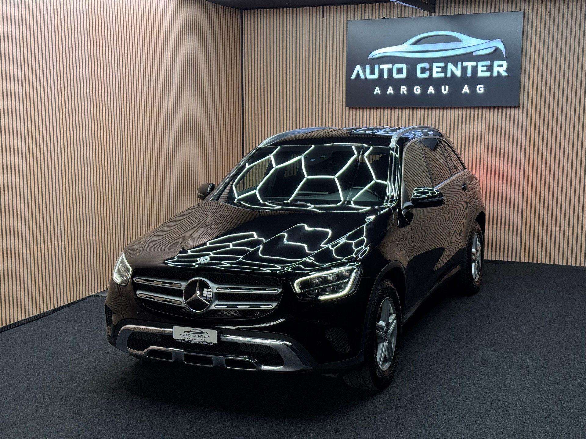 MERCEDES-BENZ GLC 220 d 4m | 1 Jahr Garantie | Facelift | *ab CHF 289.-/ Monat*-image-1