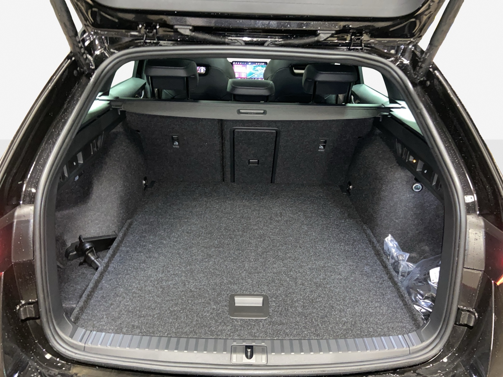 SKODA Octavia Combi 2.0 TSI DSG Dynamic 4x4-image-12