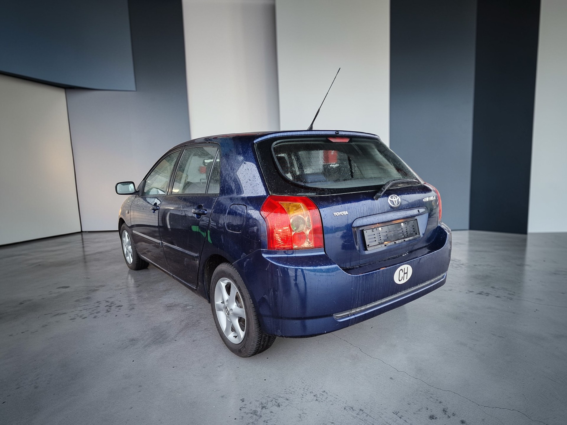 TOYOTA Corolla 1.6 Linea Terra 12Mt Gara MFK Neu-image-5