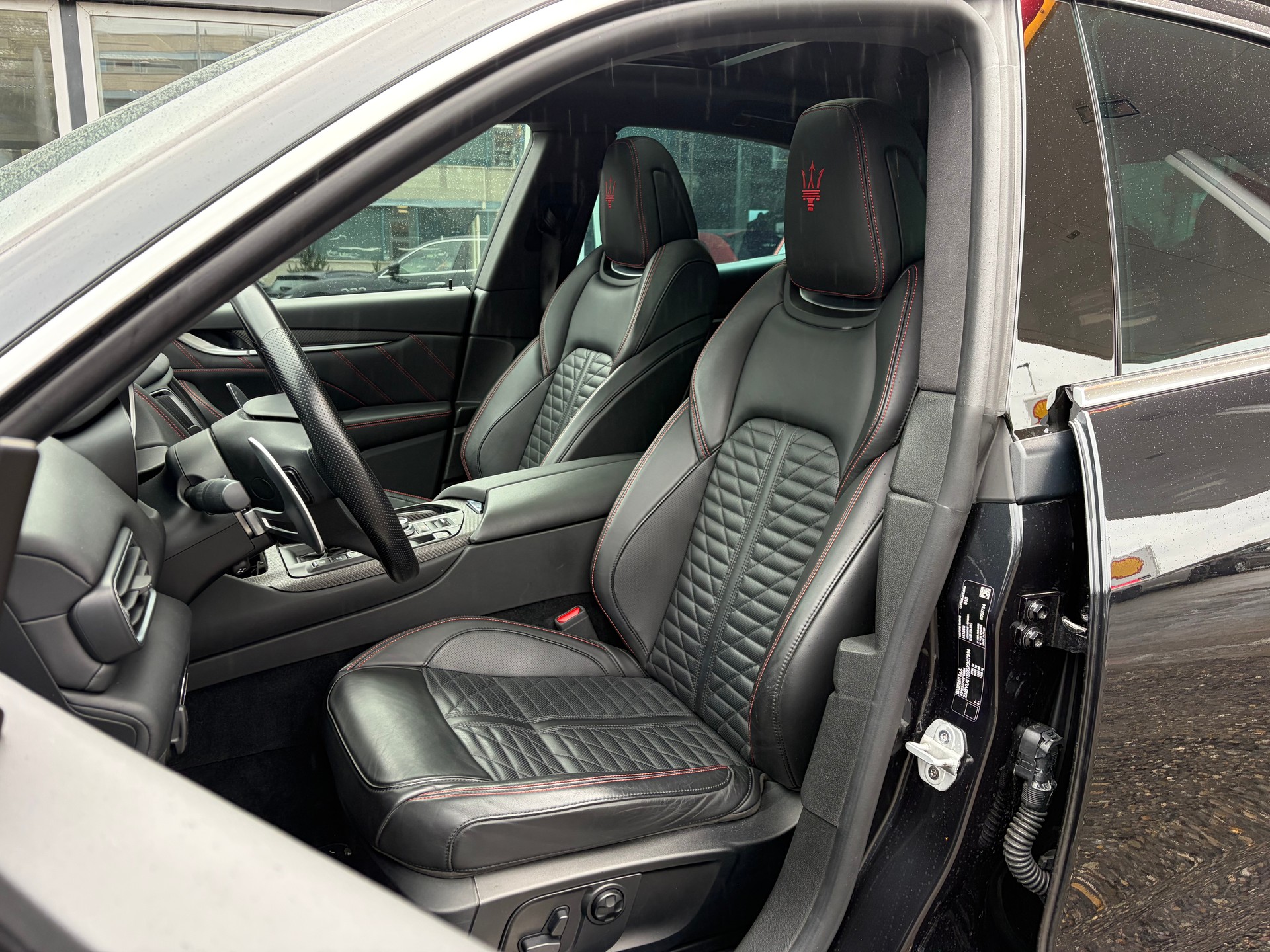 MASERATI Levante S 3.0V6 GranSport Automatica-image-12