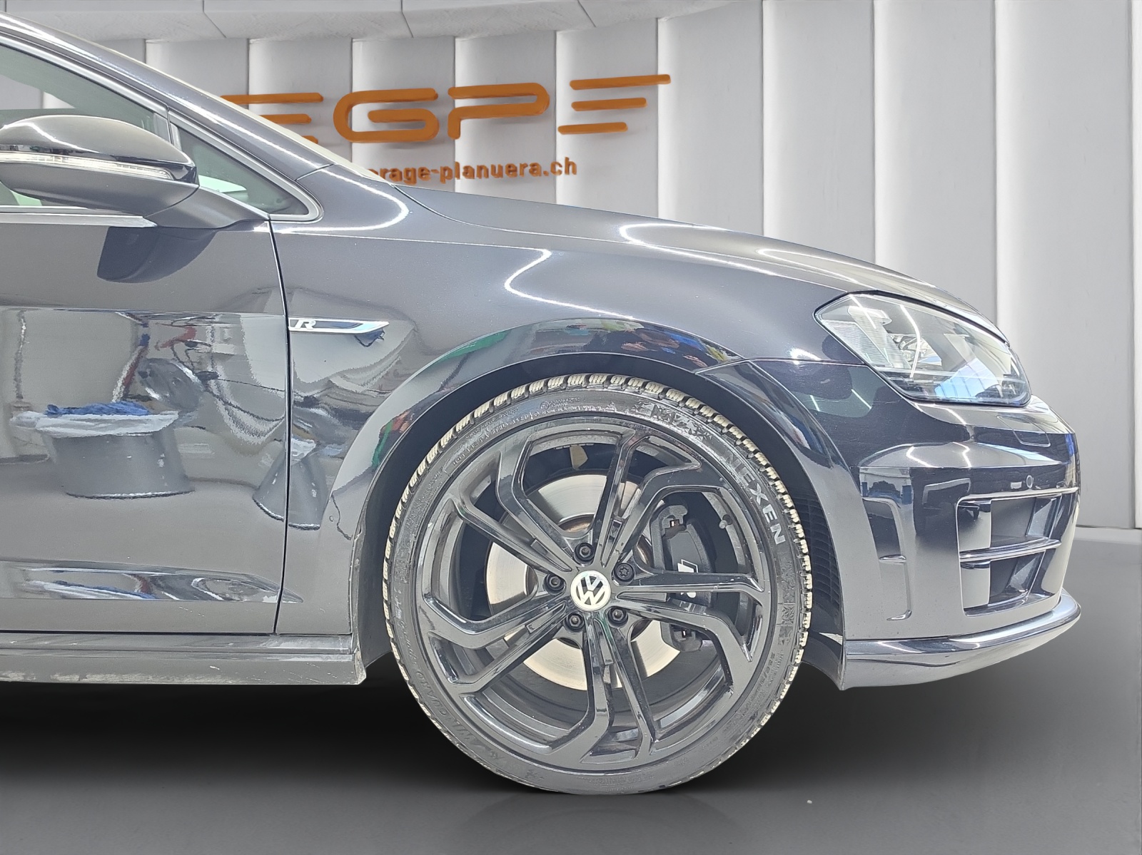 VW Golf VII 2.0 TSI R DSG 4motion-image-15