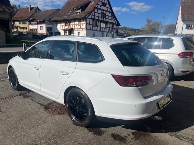 SEAT Leon ST 2.0 TDI Style DSG-image-3