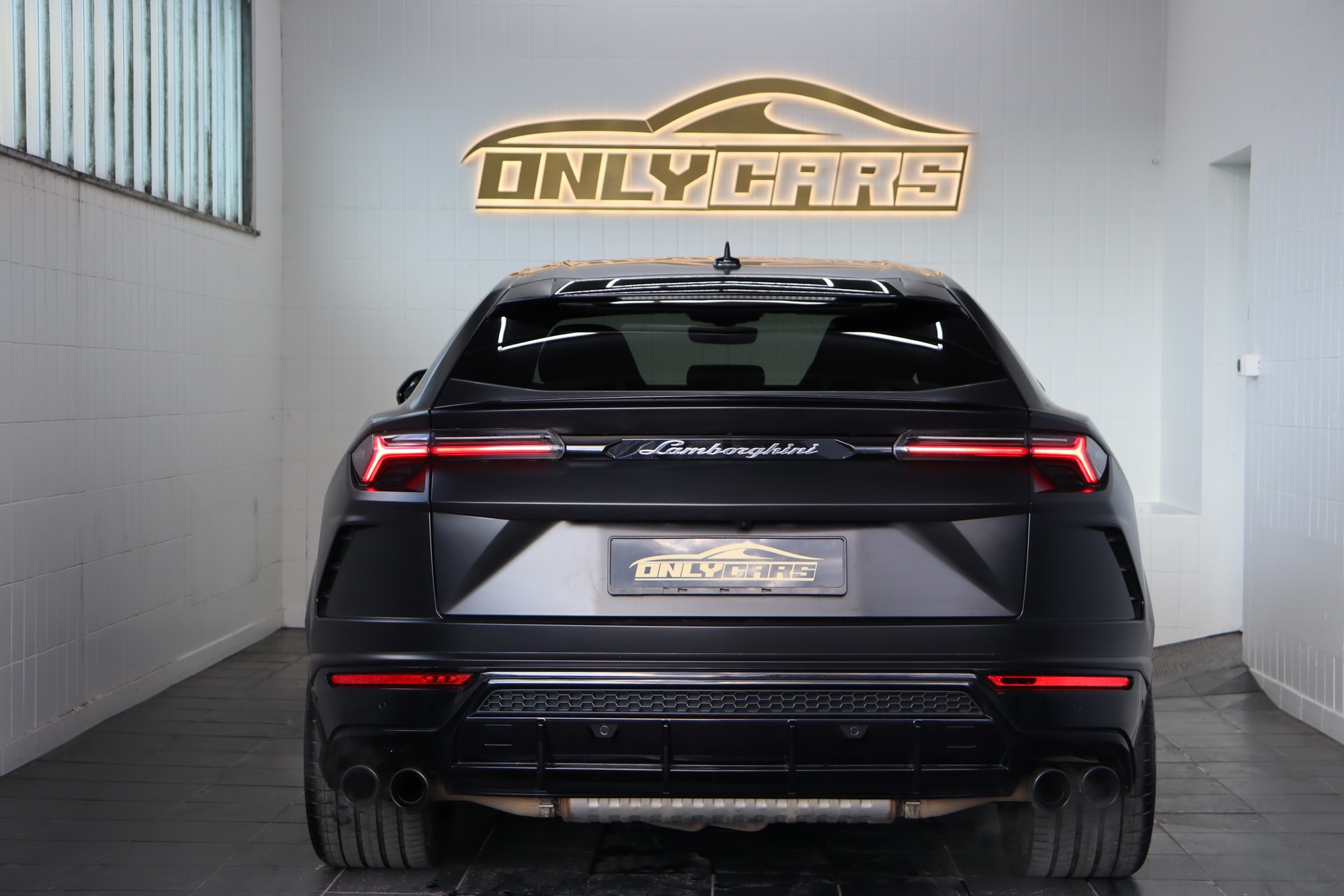LAMBORGHINI Urus E-Gear-image-7
