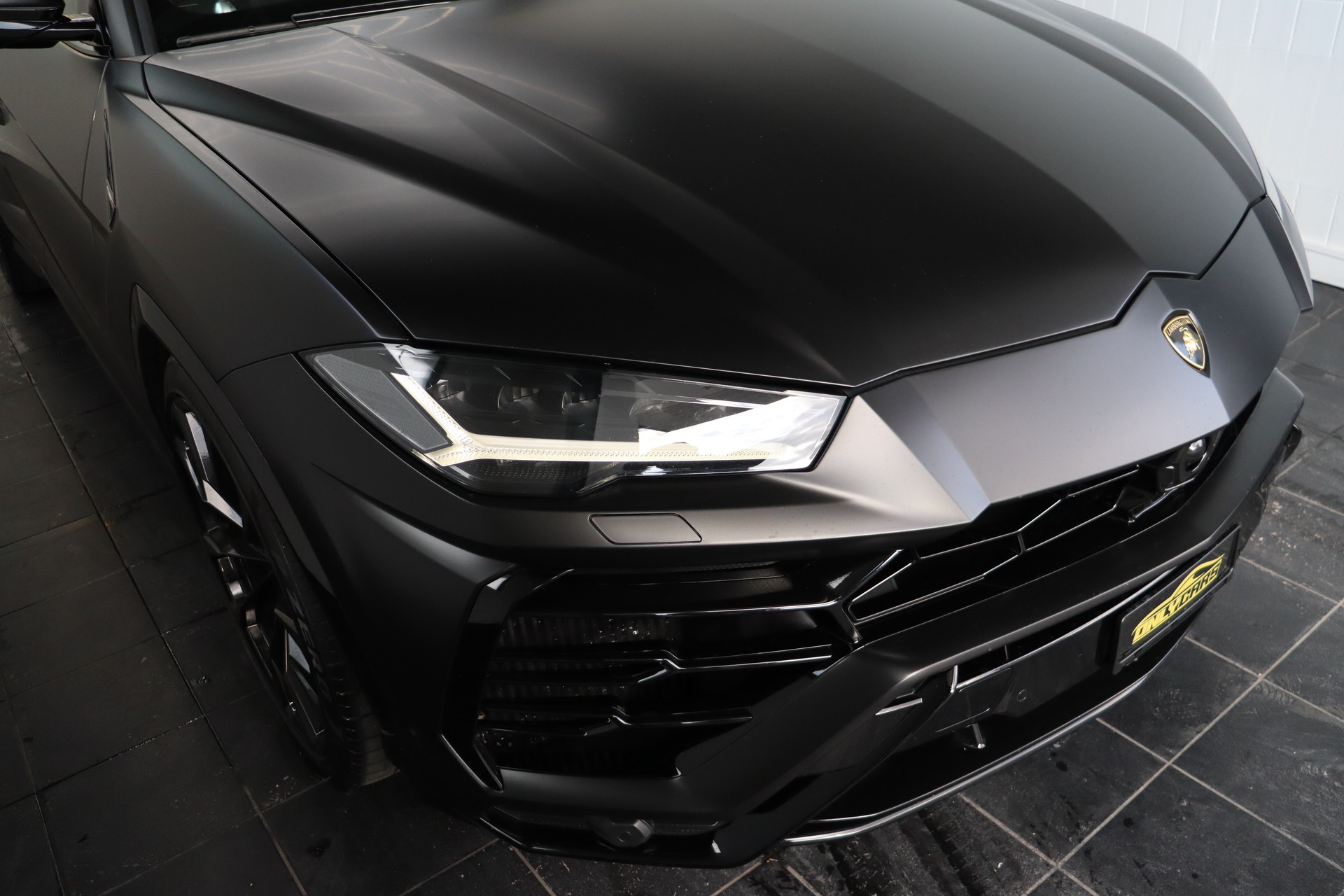 LAMBORGHINI Urus E-Gear-image-3