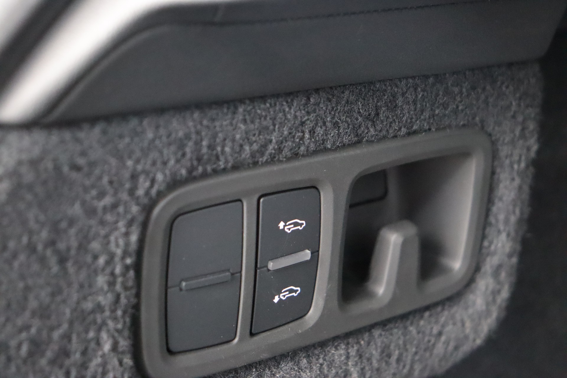 LAMBORGHINI Urus E-Gear-image-10