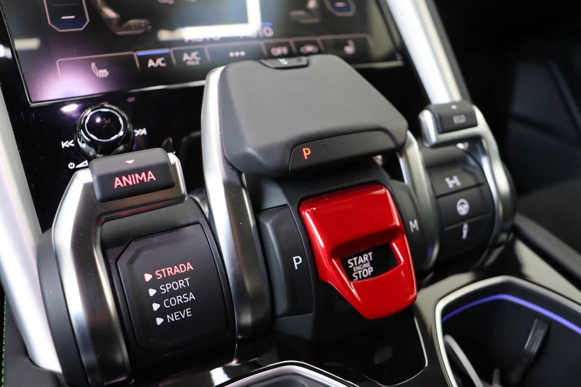 LAMBORGHINI Urus E-Gear-image-21