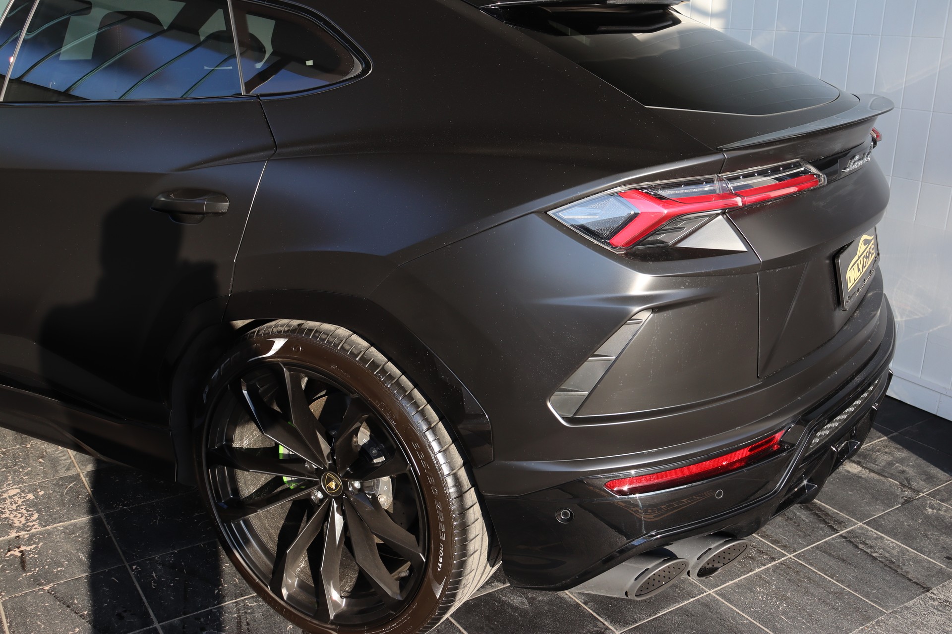 LAMBORGHINI Urus E-Gear-image-26