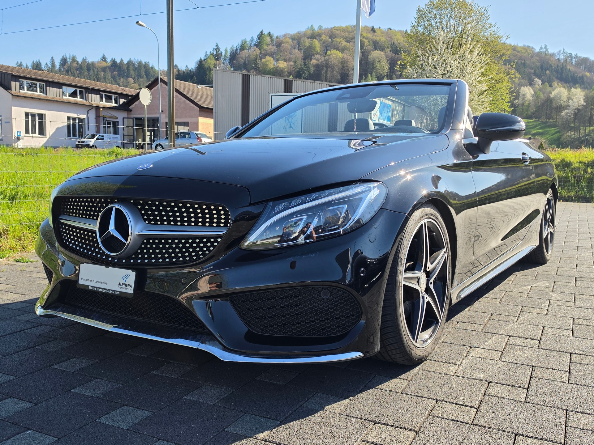 MERCEDES-BENZ C 200 Cabriolet AMG Line 9G-Tronic-image-8