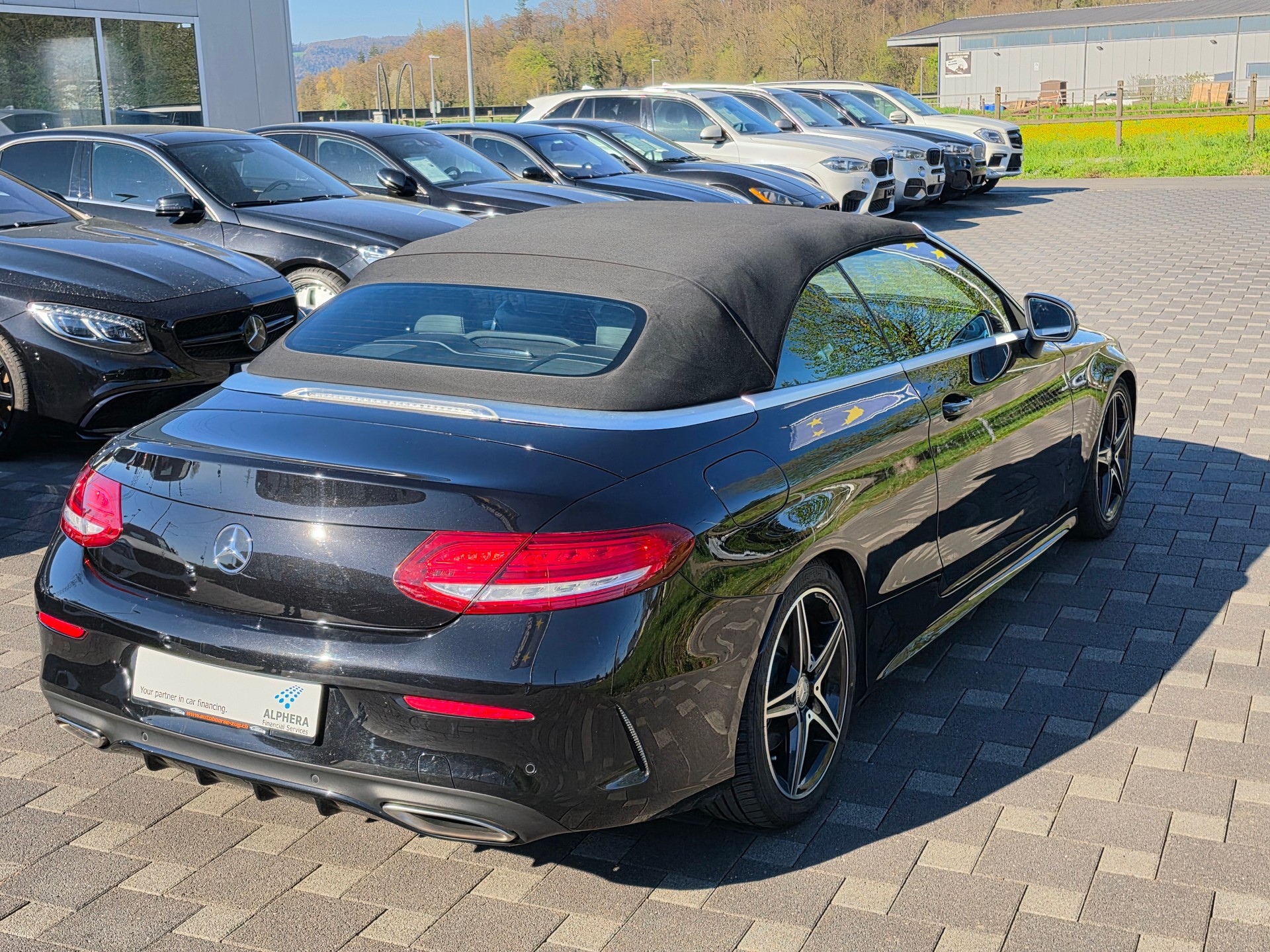 MERCEDES-BENZ C 200 Cabriolet AMG Line 9G-Tronic-image-22
