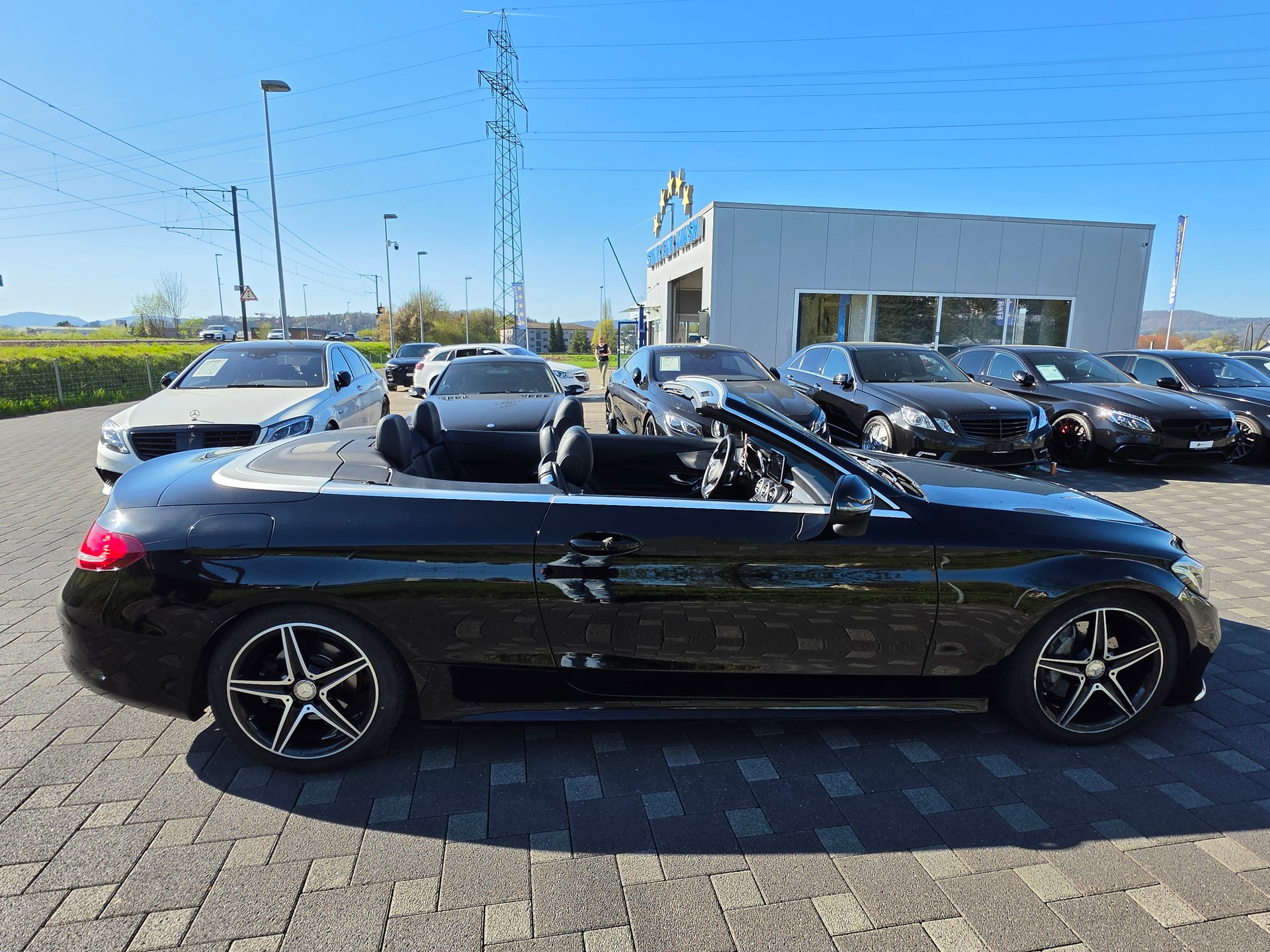 MERCEDES-BENZ C 200 Cabriolet AMG Line 9G-Tronic-image-5