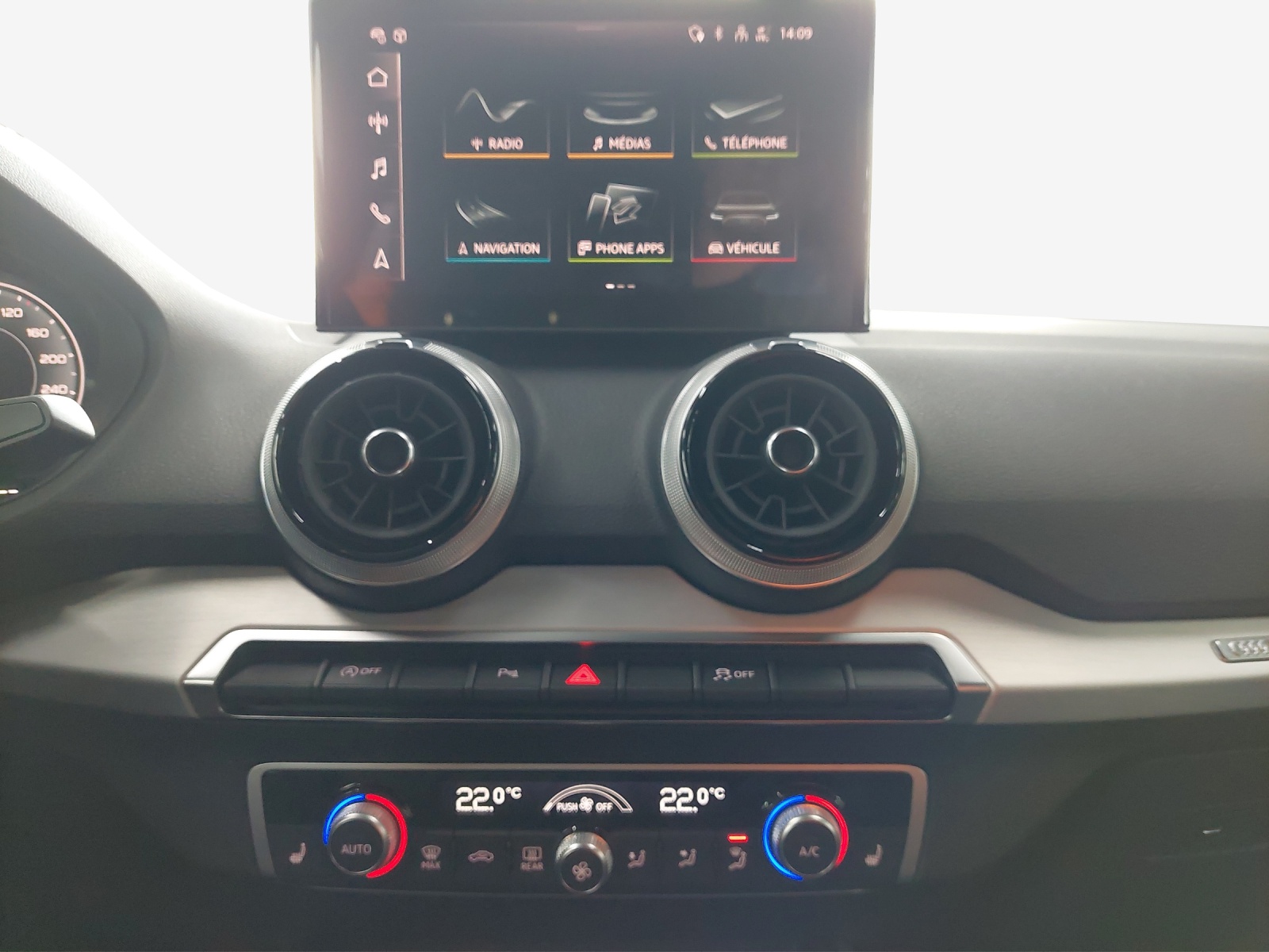 AUDI Q2 35 TFSI advanced S-tronic-image-10