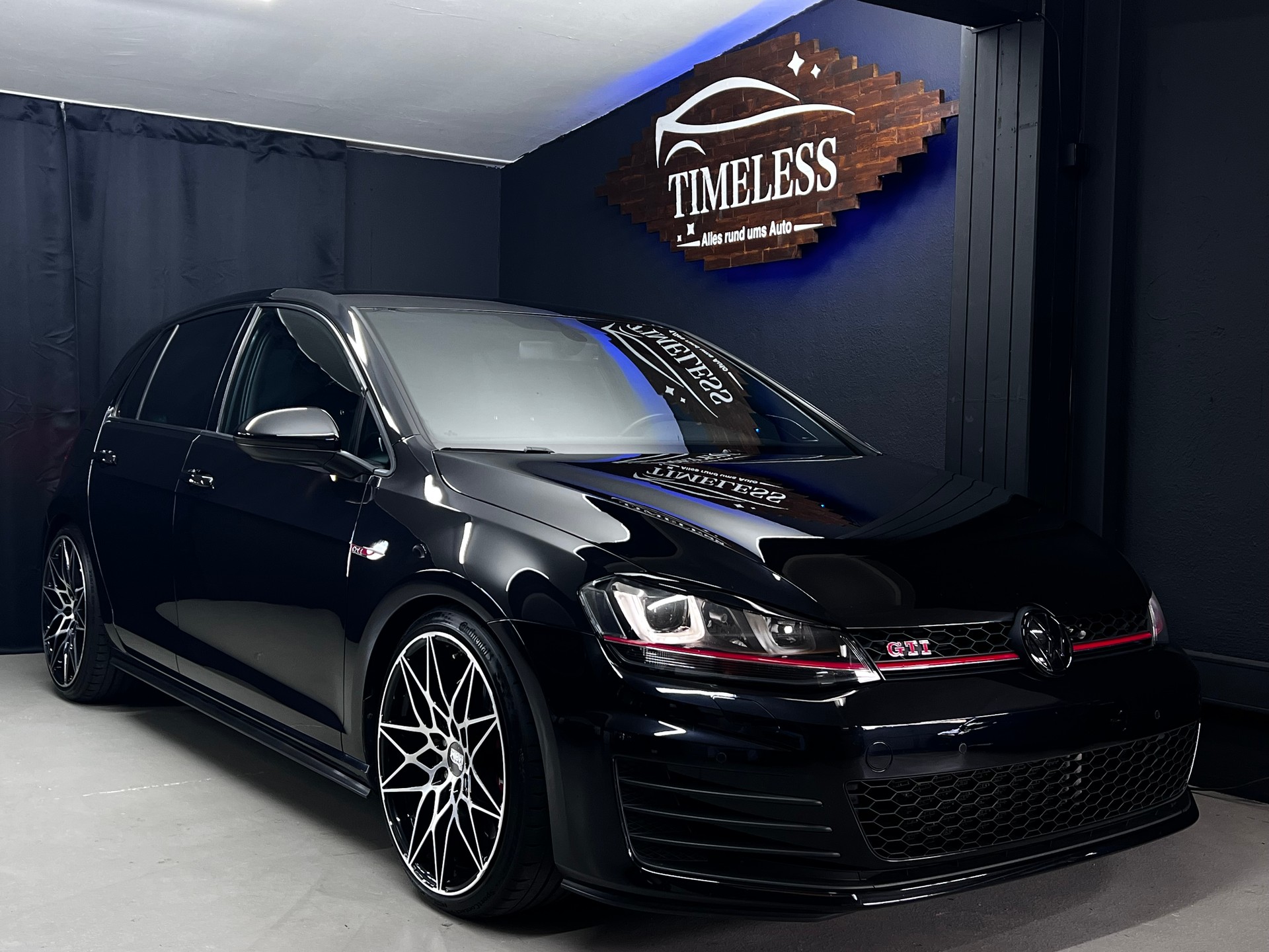 VW Golf 2.0 TSI GTI Performance DSG-image-1