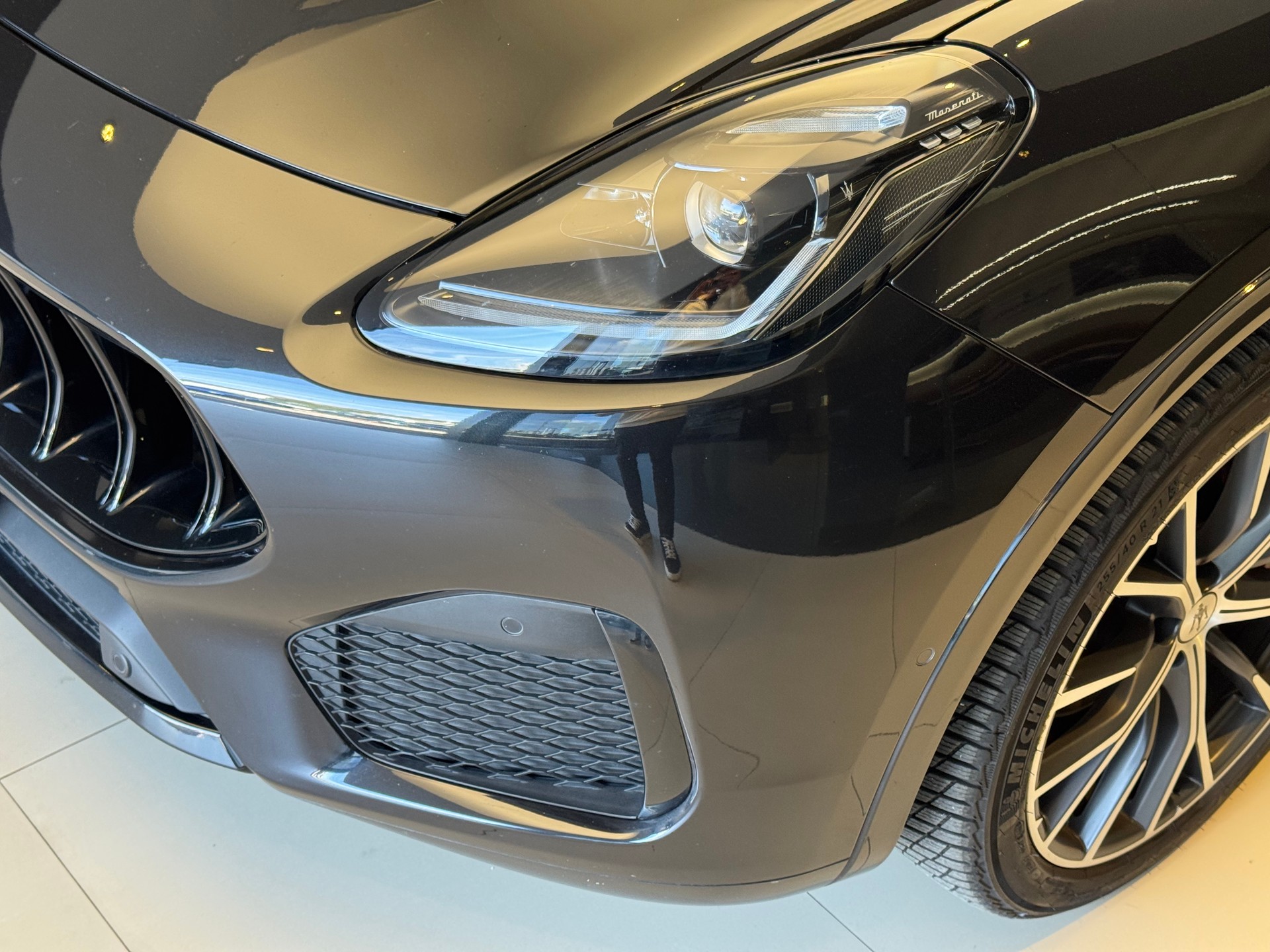 MASERATI Grecale 2.0 MHEV Modena Hybrid Automatica-showroom-element-3
