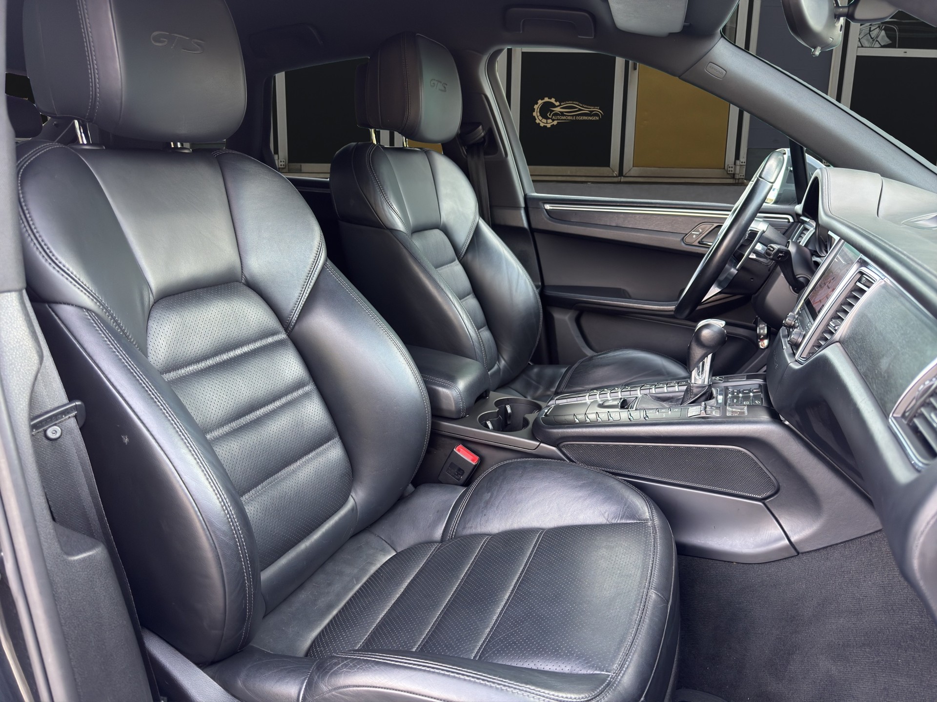 PORSCHE Macan 3.0 V6 GTS-image-9