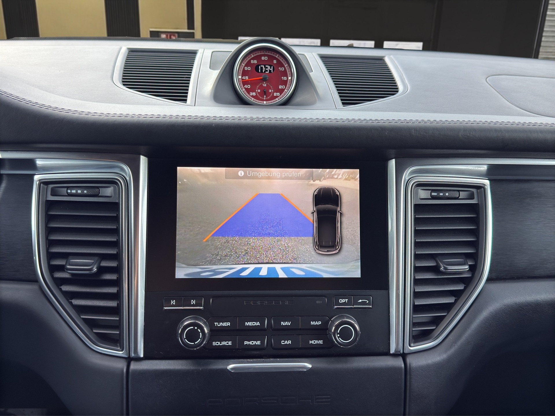 PORSCHE Macan 3.0 V6 GTS-image-15