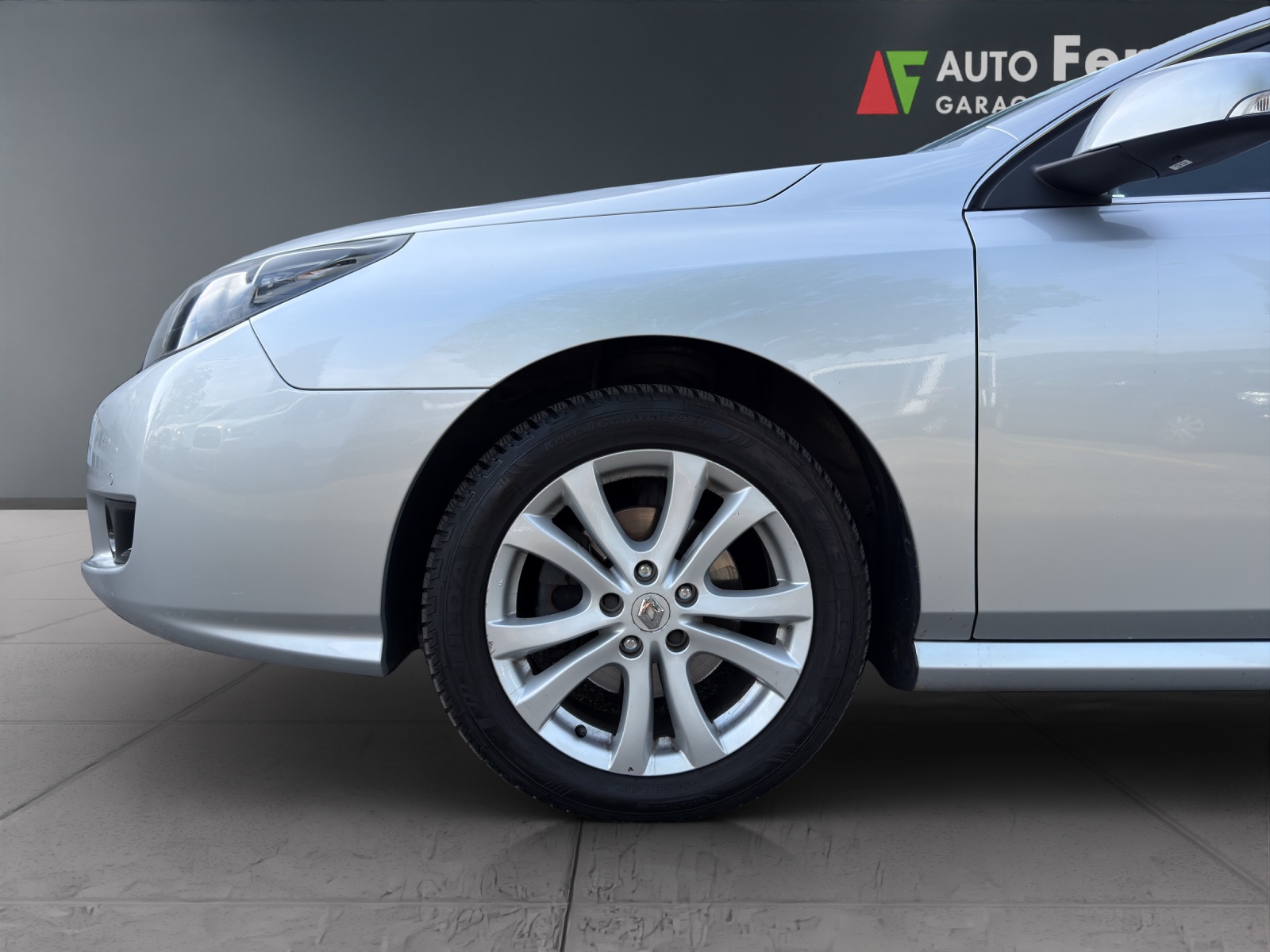 RENAULT Latitude 2.0 dCi Dynamique active-shift-image-19