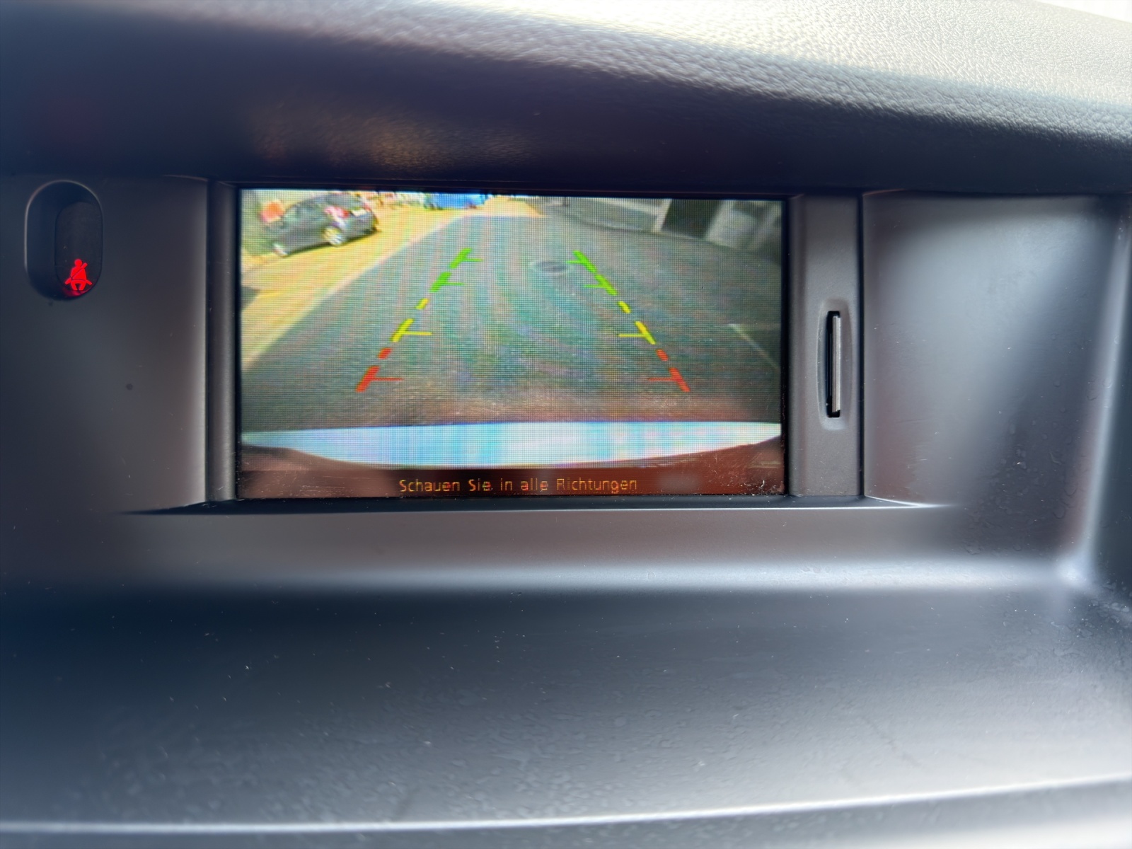 RENAULT Latitude 2.0 dCi Dynamique active-shift-image-27