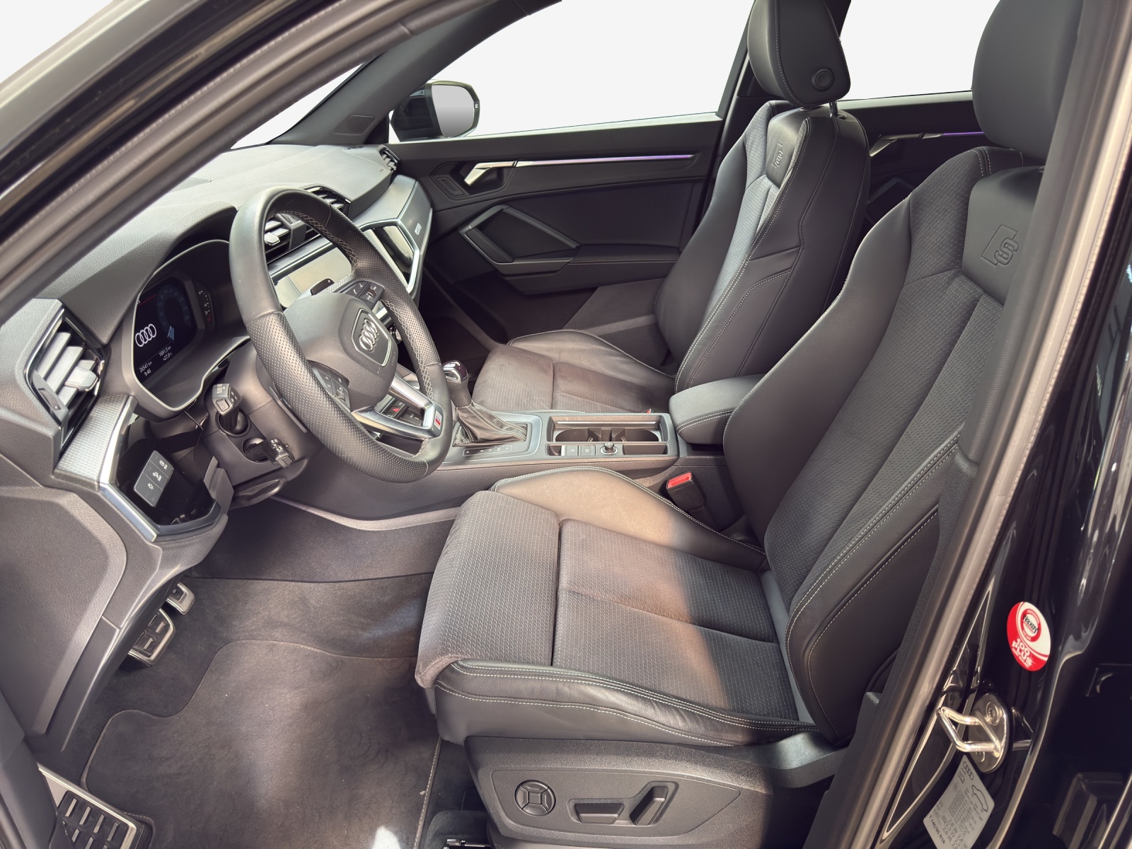 AUDI Q3 Sportback 35 TFSI S line Attraction S-tronic-image-7