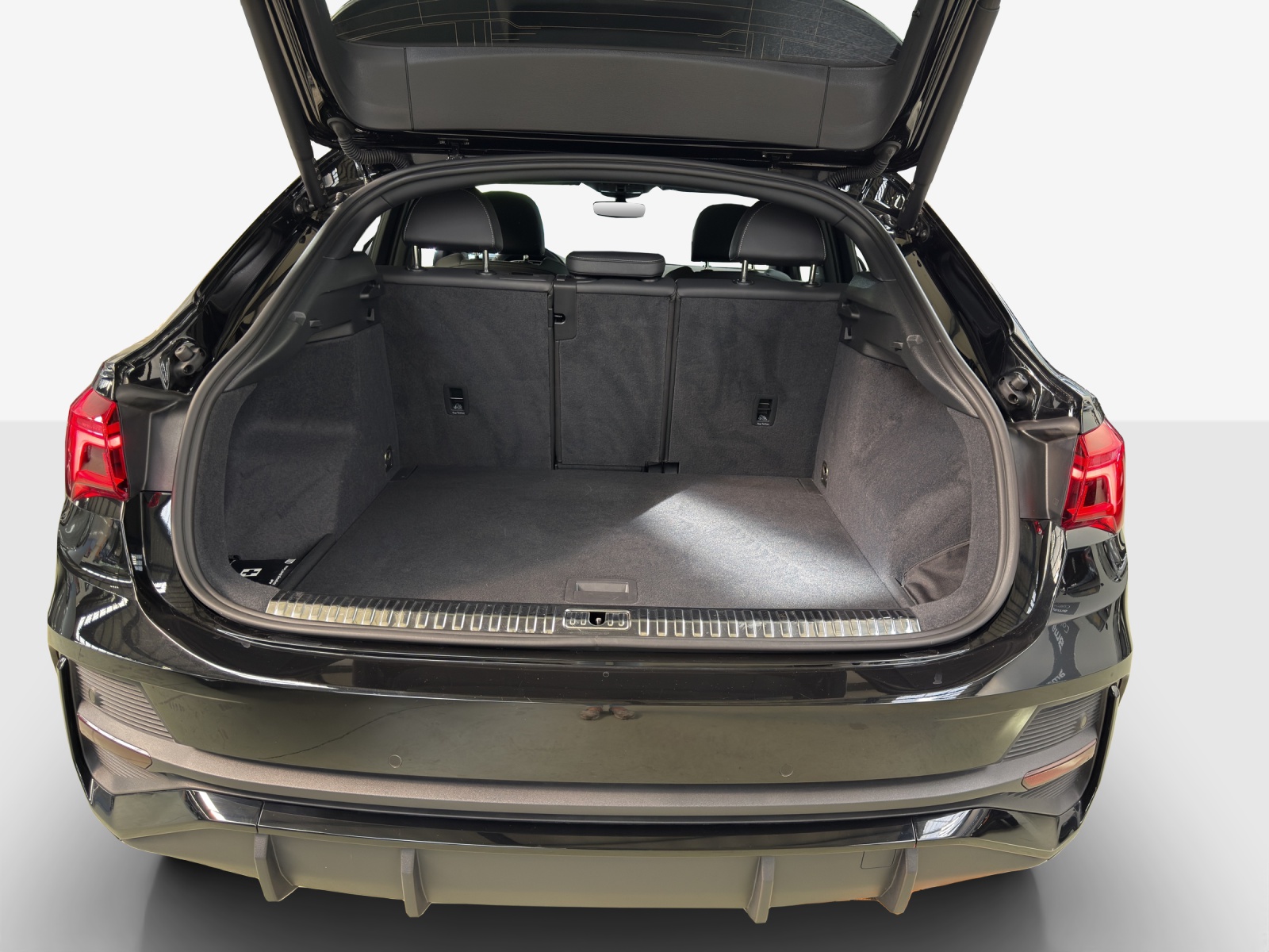 AUDI Q3 Sportback 35 TFSI S line Attraction S-tronic-image-12