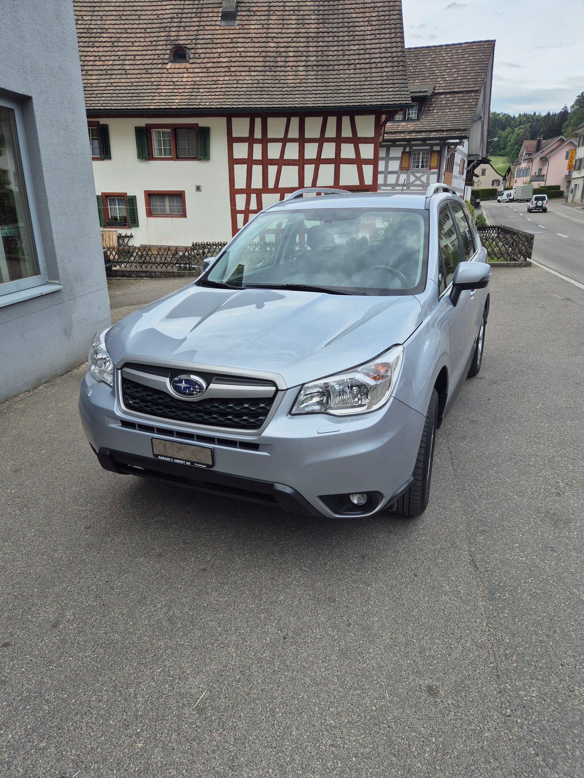 SUBARU Forester 2.0i Swiss Lineartronic-image-1