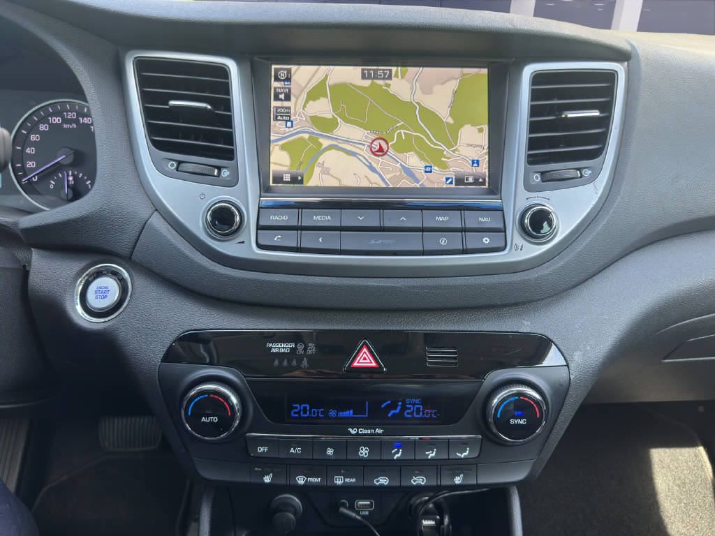 HYUNDAI TUCSON 2.0 CRDi Vertex 4WD-image-14