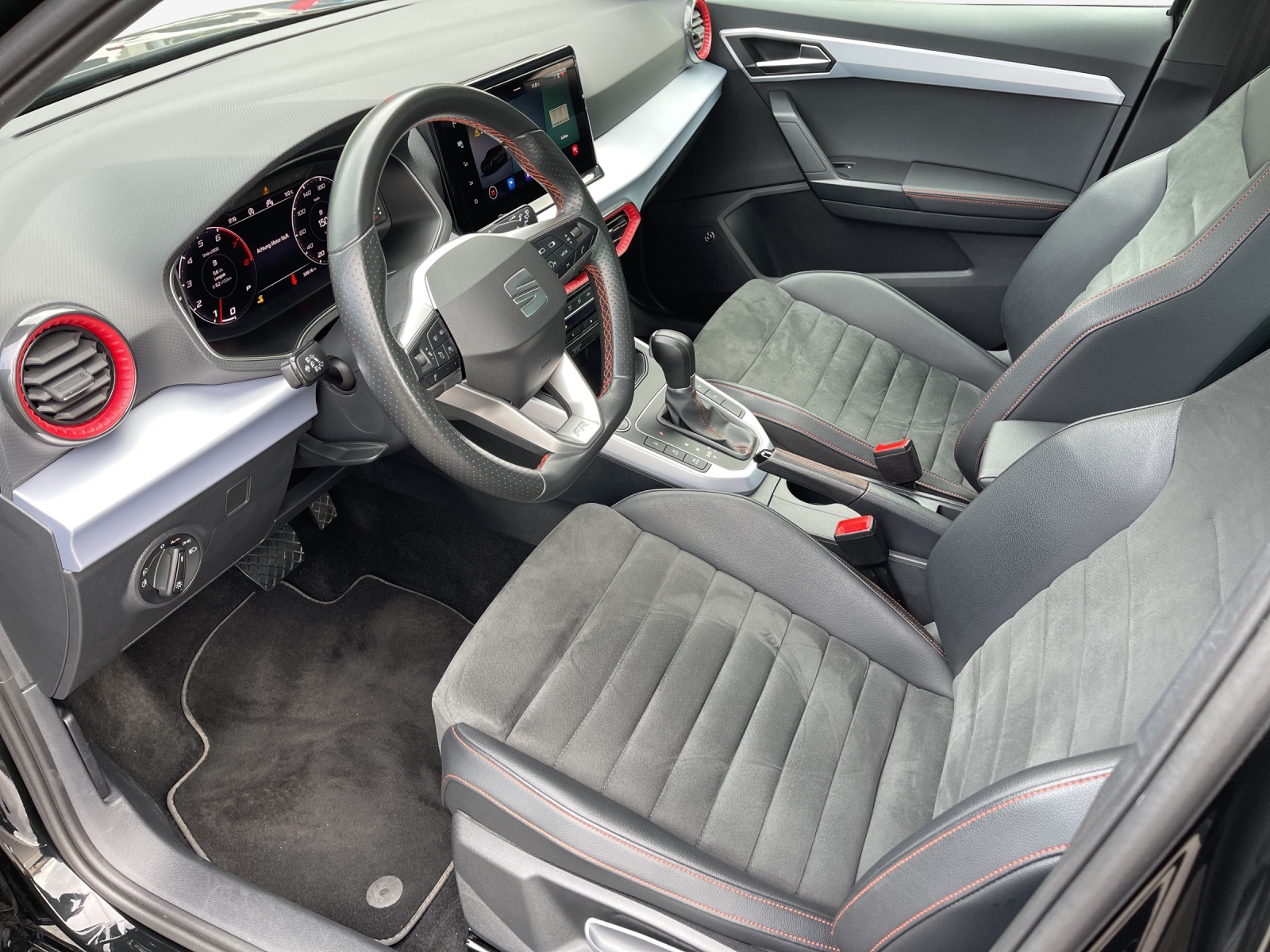 SEAT Arona 1.5 Eco TSI Hola FR DSG-image-7