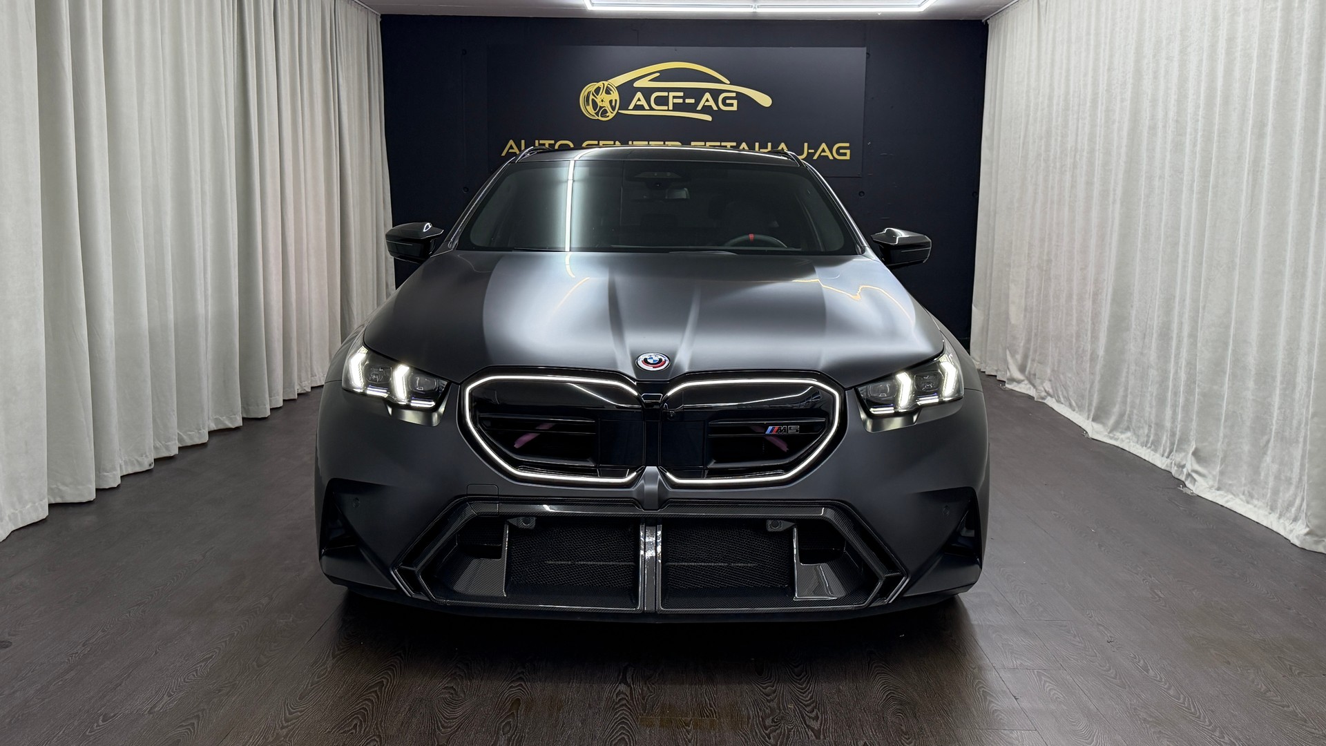 BMW M5 xDrive Touring-image-1