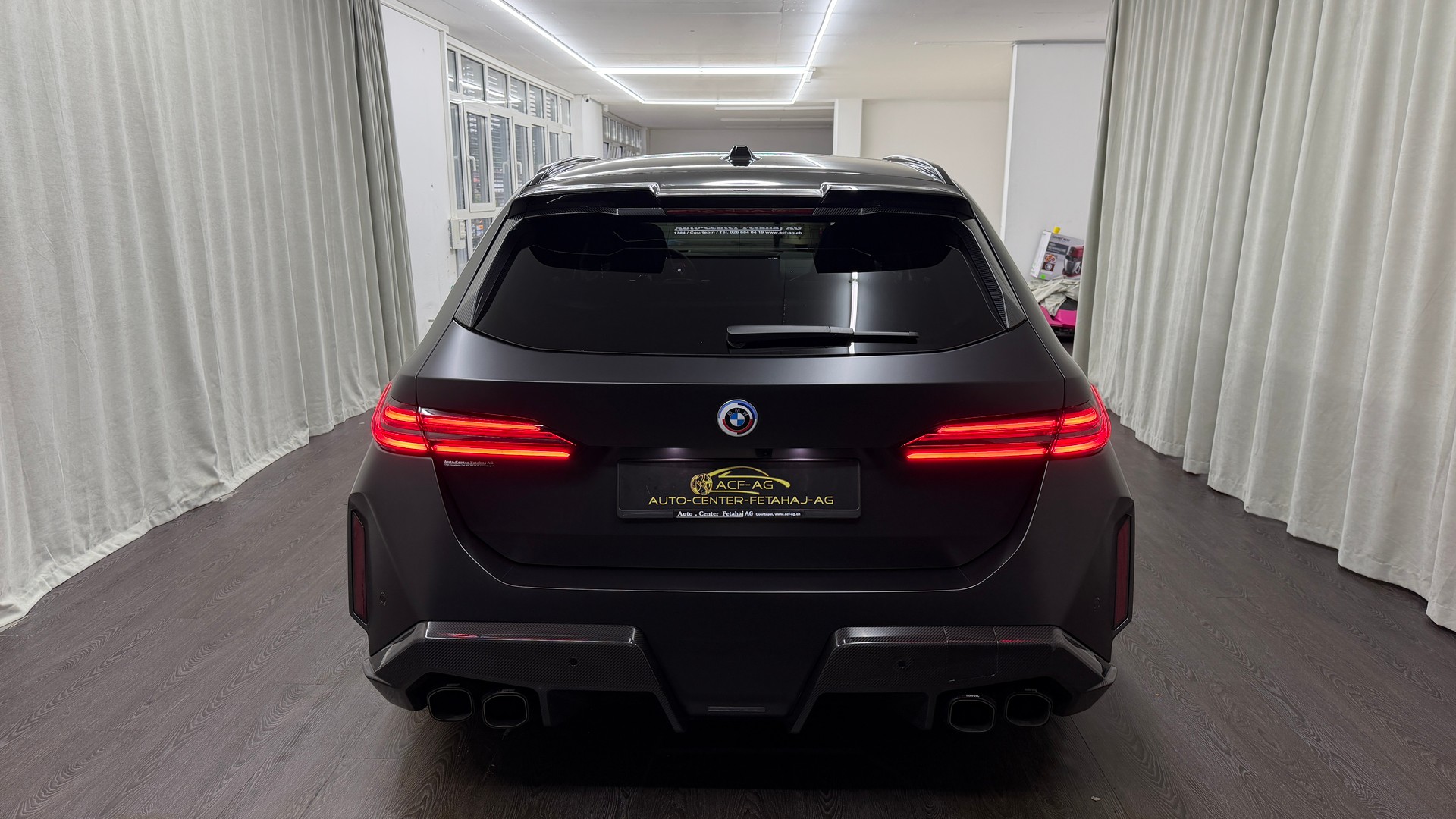BMW M5 xDrive Touring-image-4